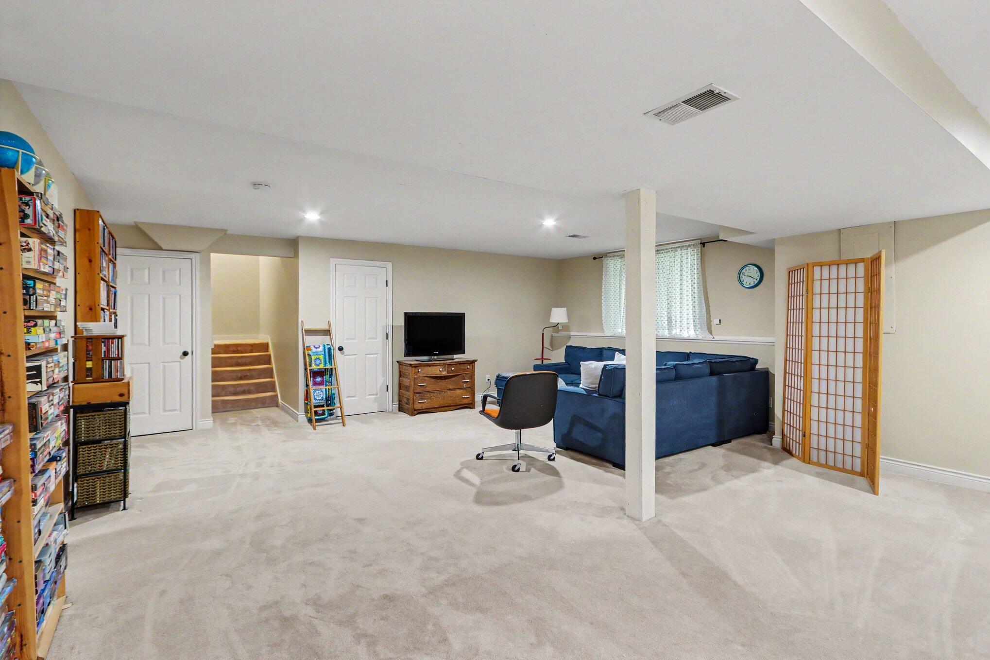2573 Ramblewood Drive Kalamazoo MI 49009