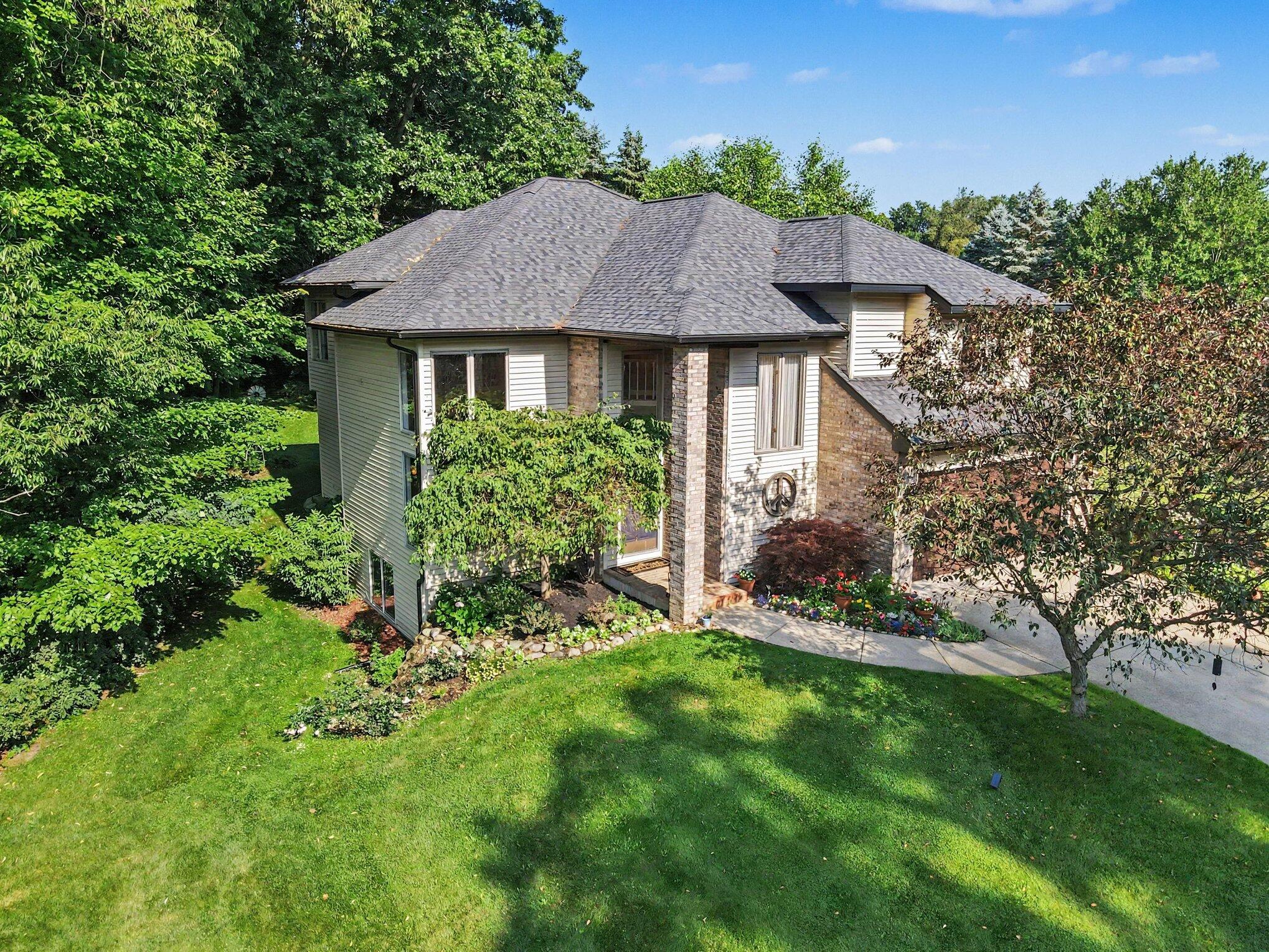2573 Ramblewood Drive Kalamazoo MI 49009