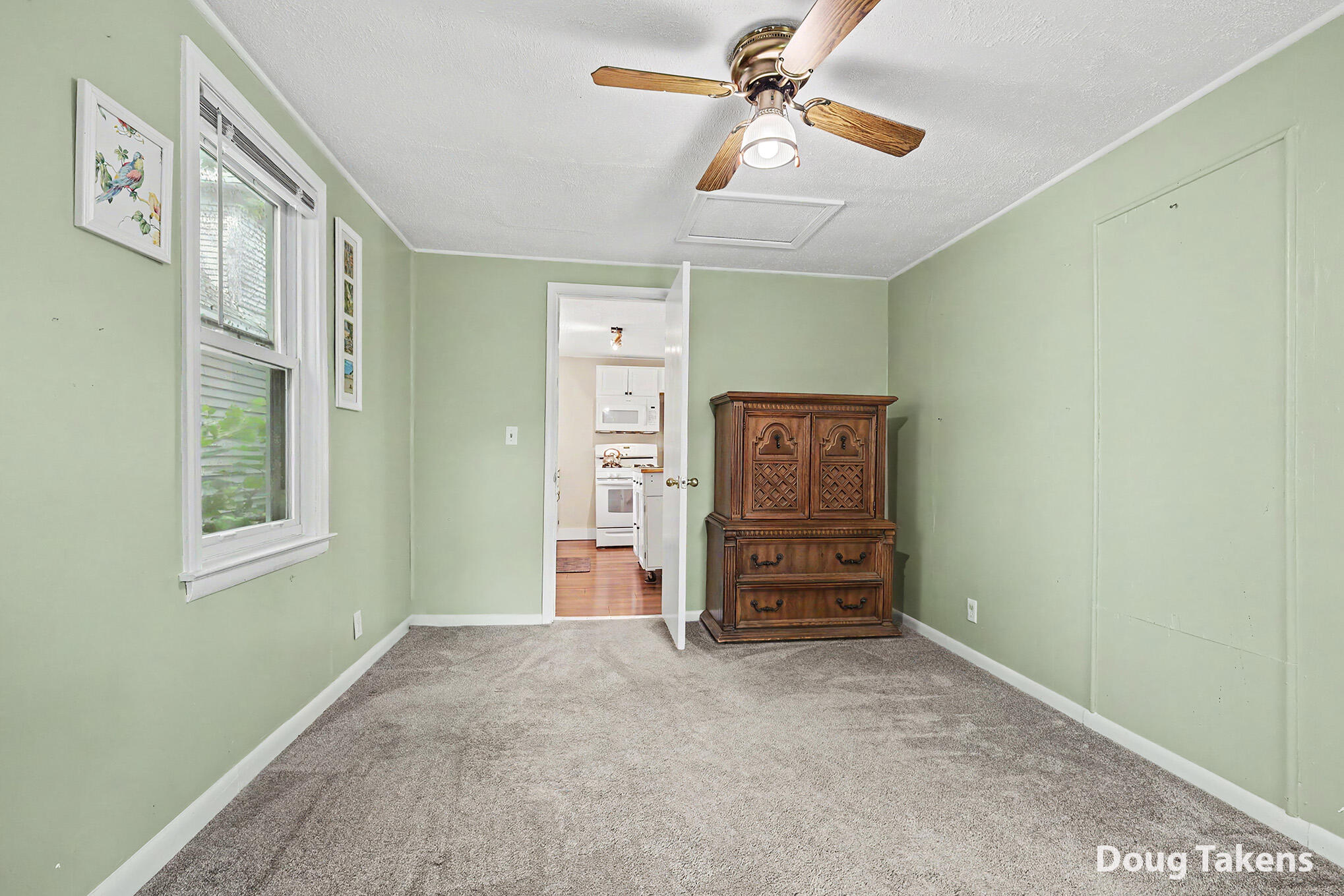 12 Travis Street NE Grand Rapids MI 49505