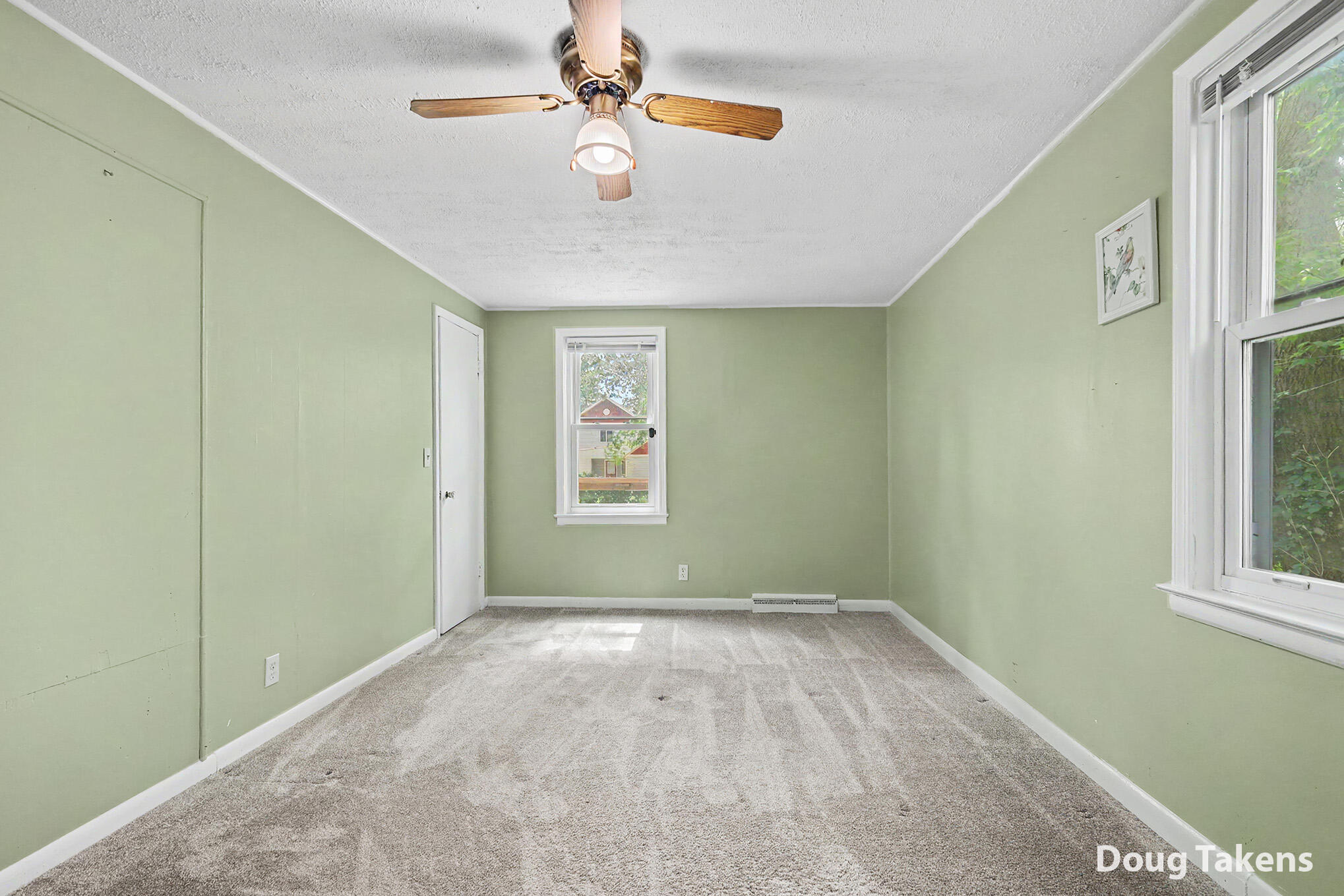 12 Travis Street NE Grand Rapids MI 49505