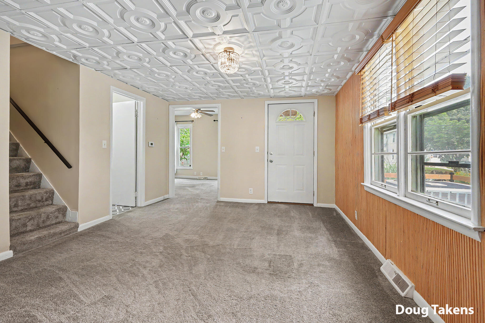 12 Travis Street NE Grand Rapids MI 49505