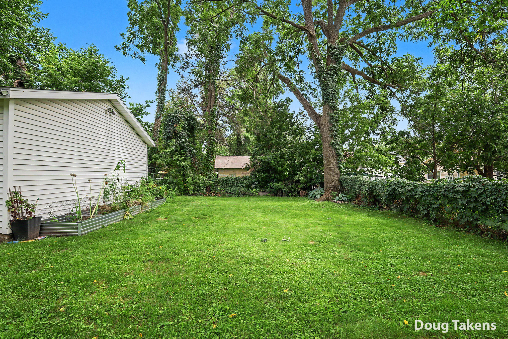 12 Travis Street NE Grand Rapids MI 49505