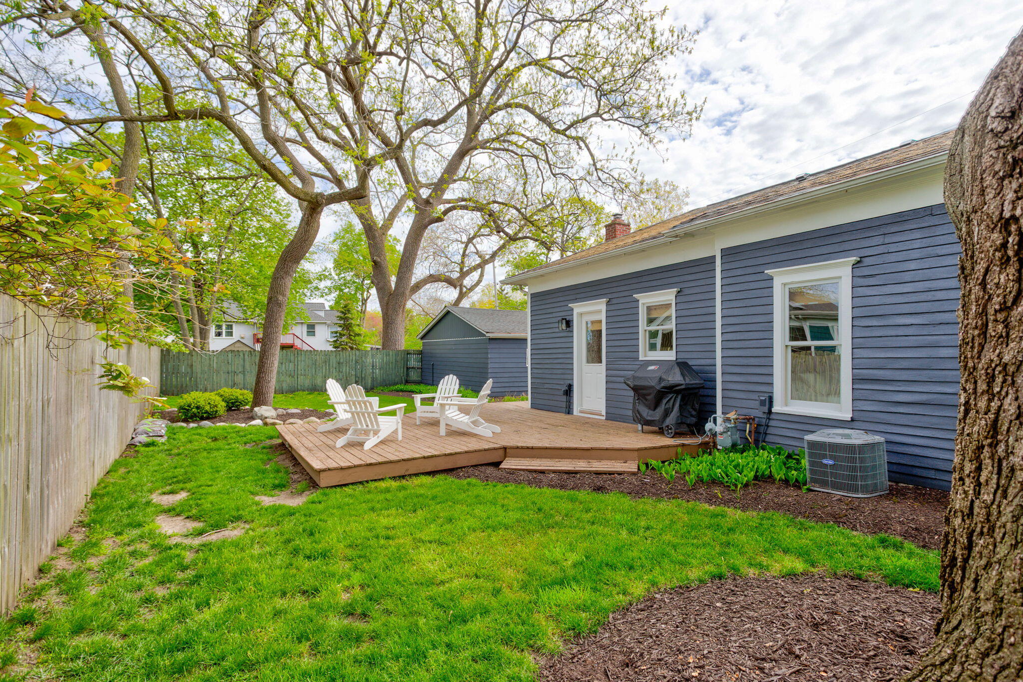 118 S Spring Street Douglas MI 49406