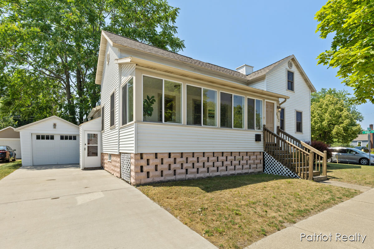 602 Jackson Street Grand Haven MI 49417