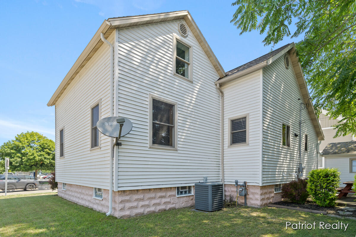 602 Jackson Street Grand Haven MI 49417