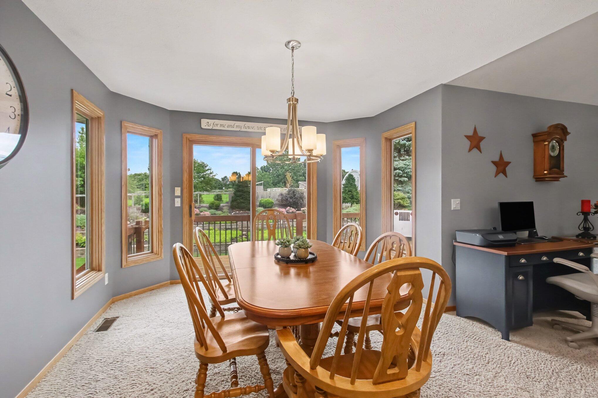 898 Mid Bluff Drive Zeeland MI 49464