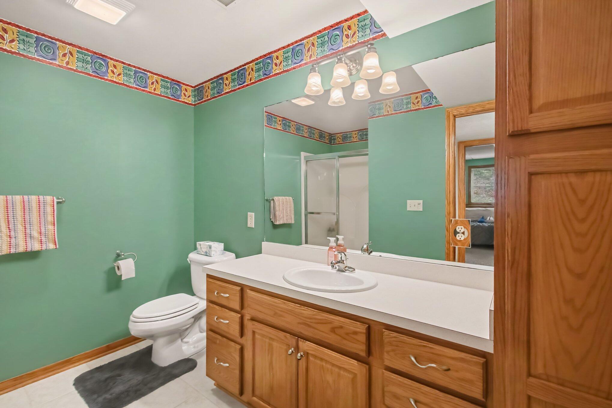 898 Mid Bluff Drive Zeeland MI 49464