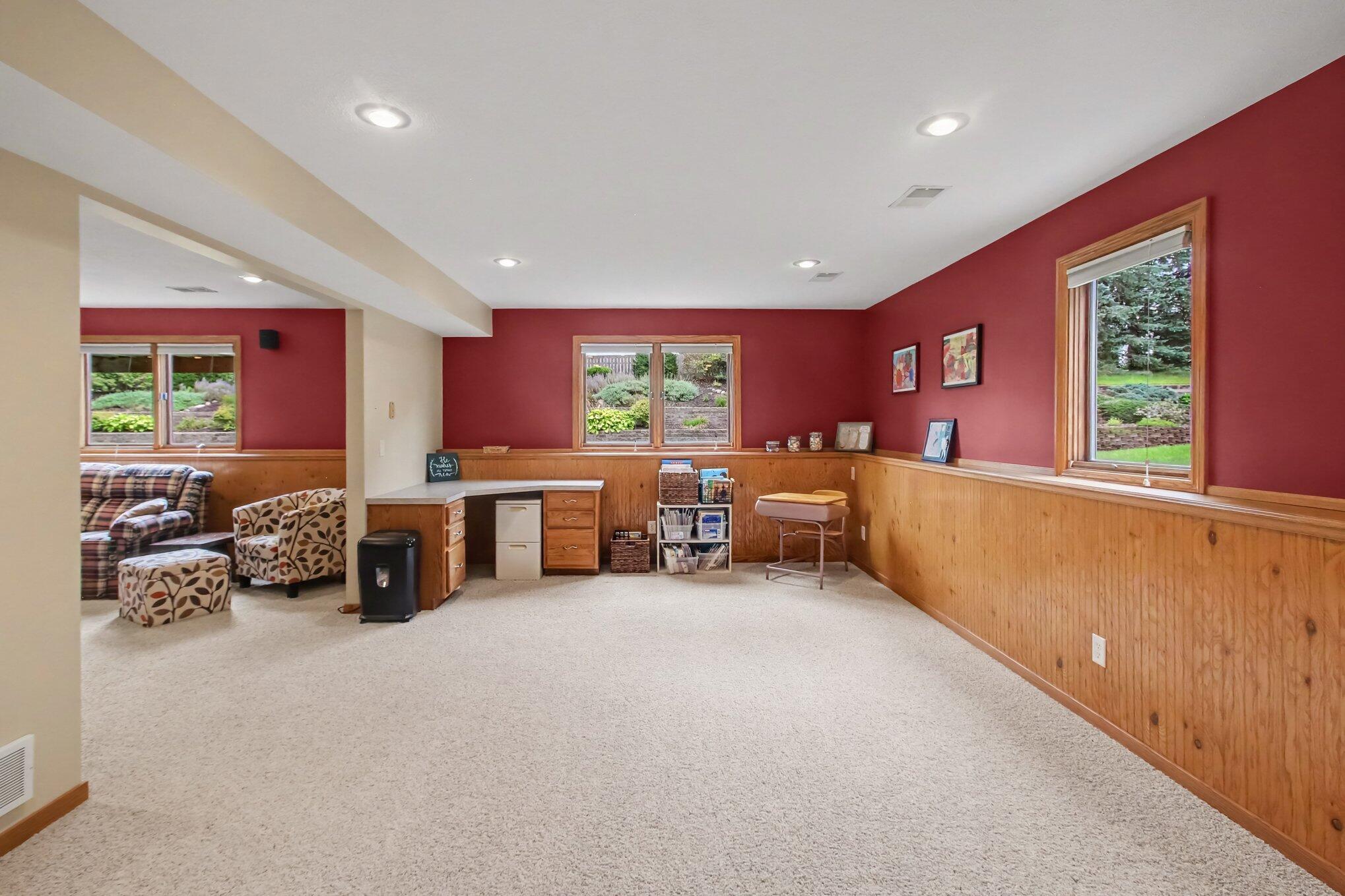 898 Mid Bluff Drive Zeeland MI 49464
