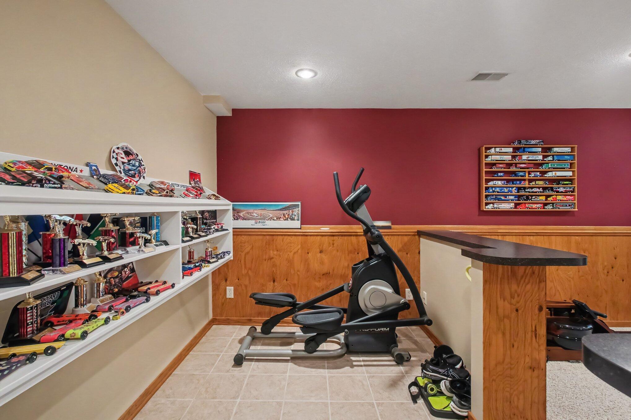 898 Mid Bluff Drive Zeeland MI 49464