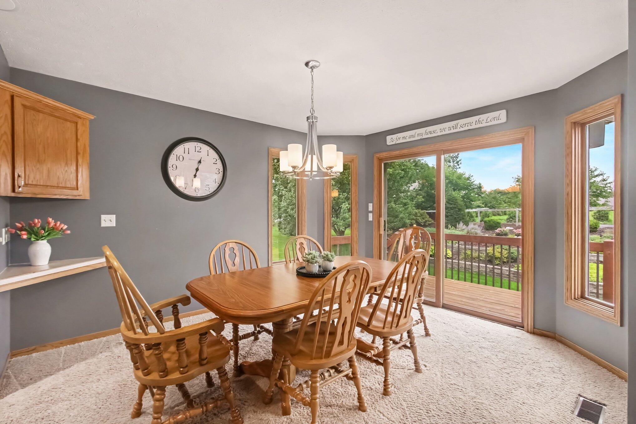 898 Mid Bluff Drive Zeeland MI 49464