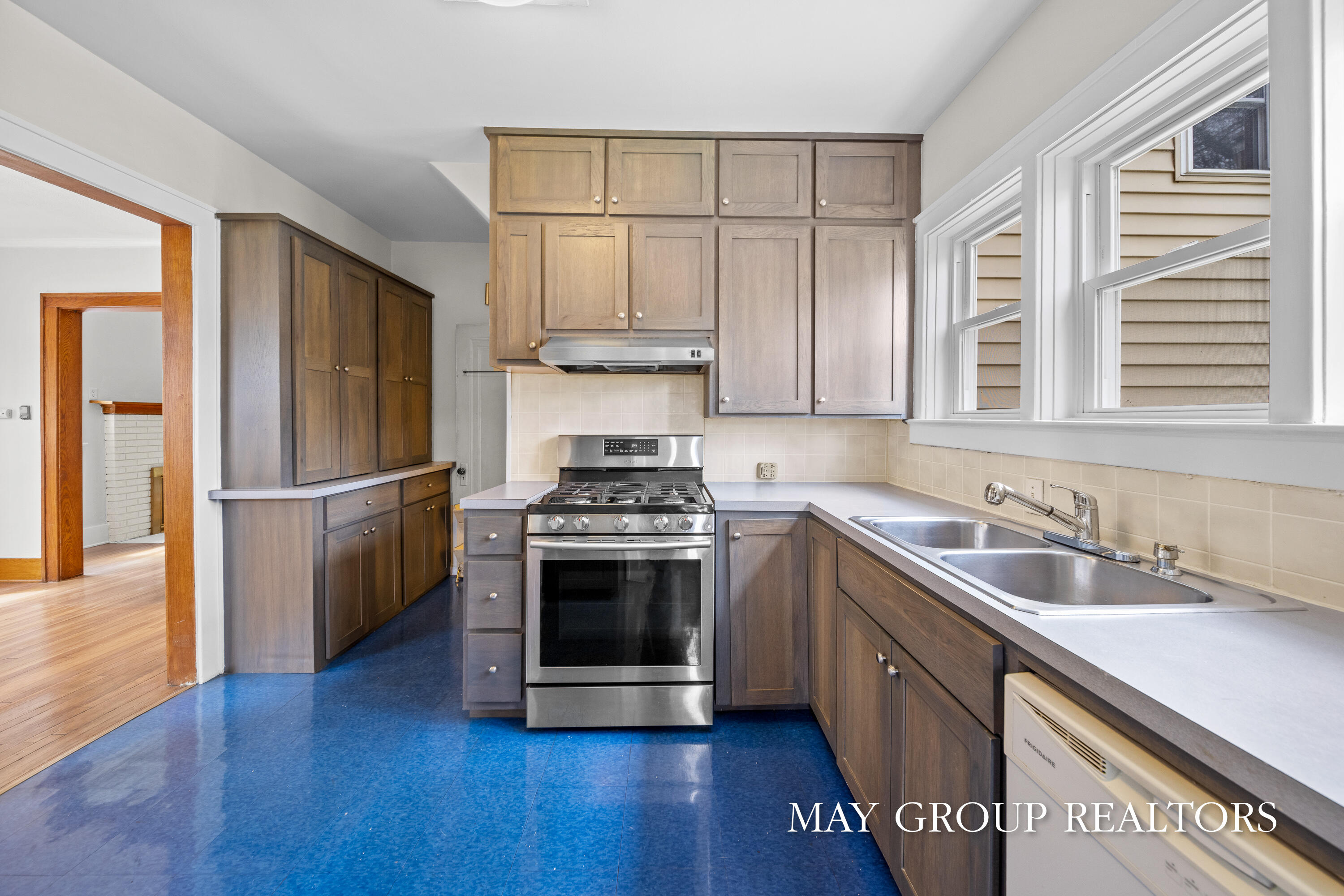 28 Benjamin Avenue SE Grand Rapids MI 49506
