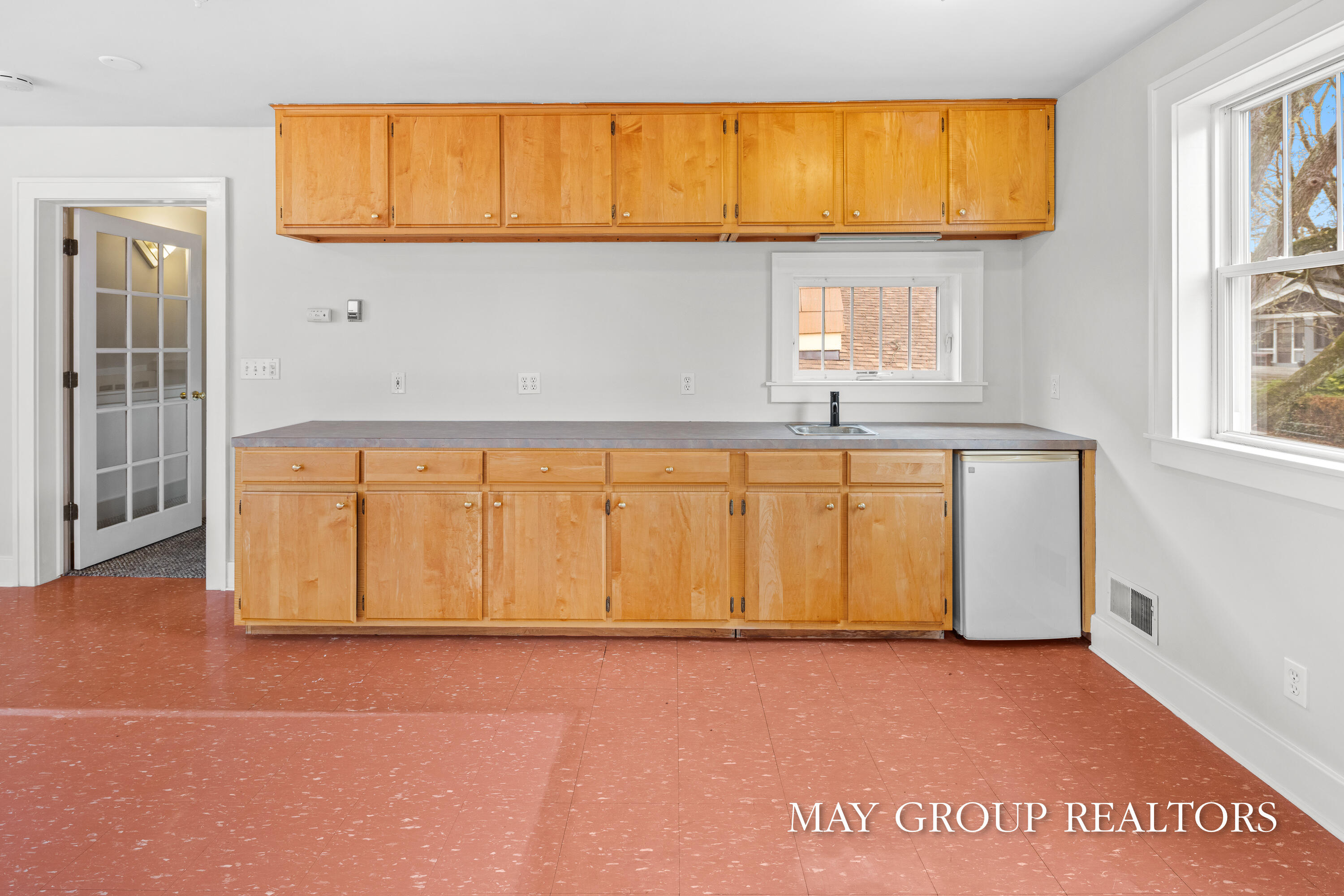28 Benjamin Avenue SE Grand Rapids MI 49506