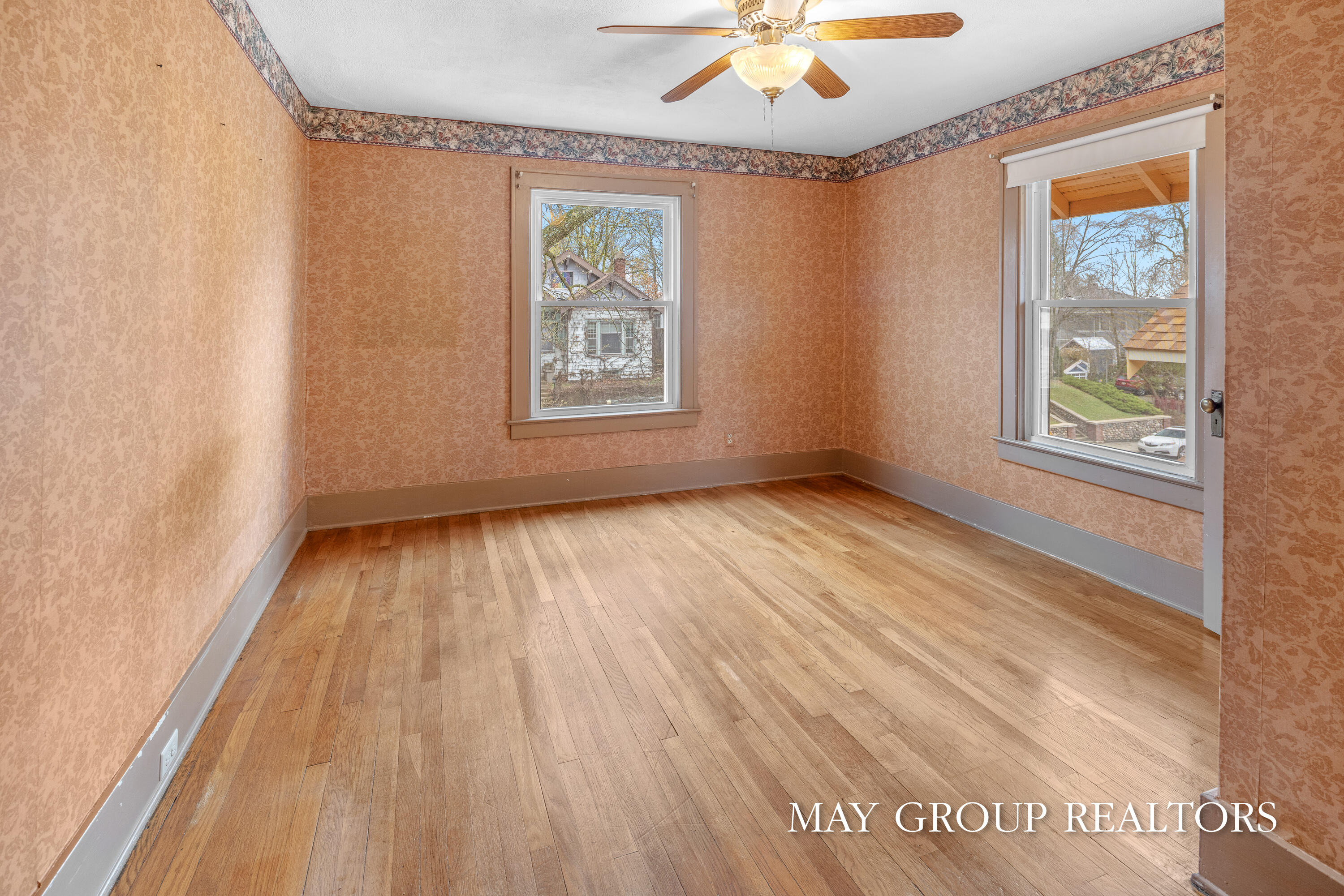 28 Benjamin Avenue SE Grand Rapids MI 49506