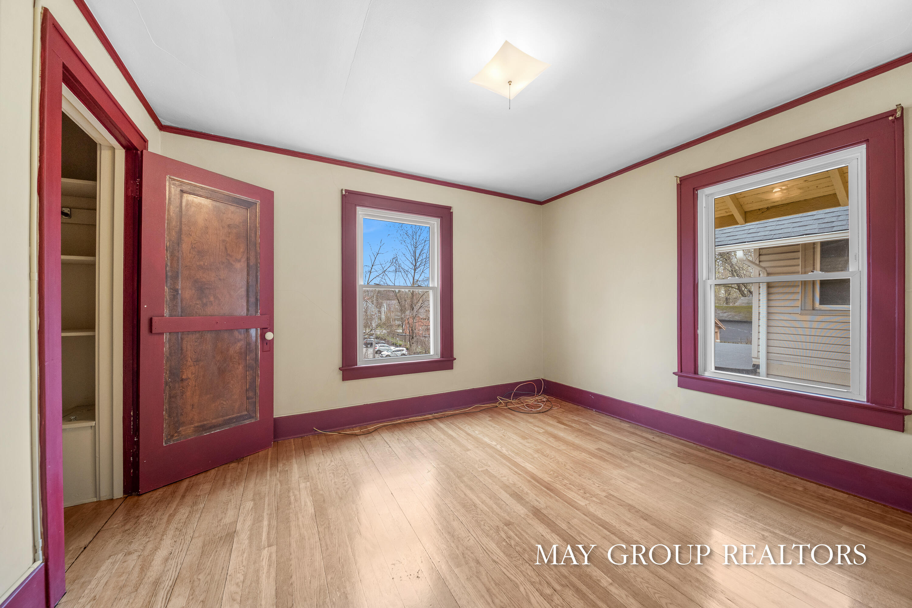 28 Benjamin Avenue SE Grand Rapids MI 49506