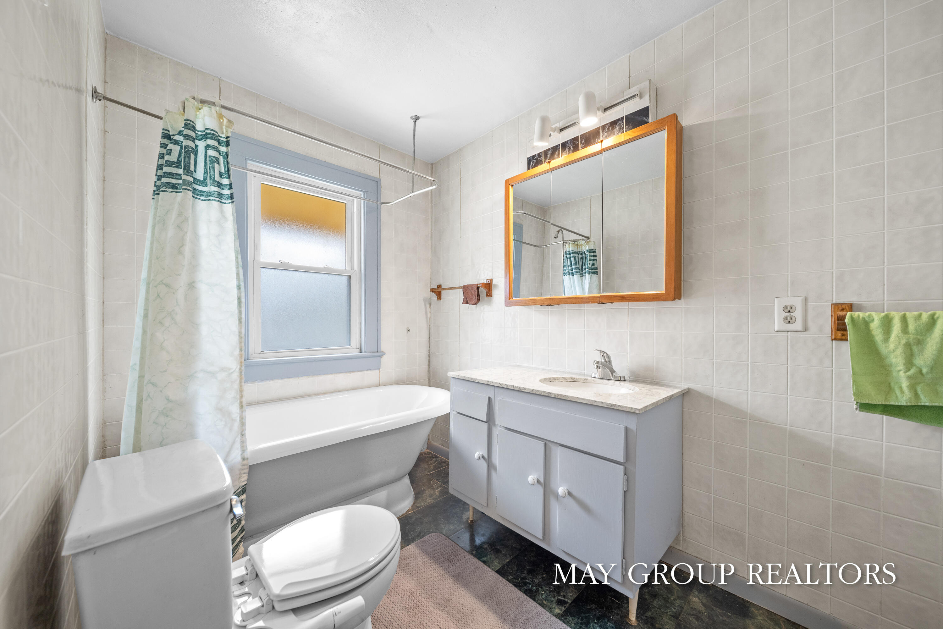 28 Benjamin Avenue SE Grand Rapids MI 49506