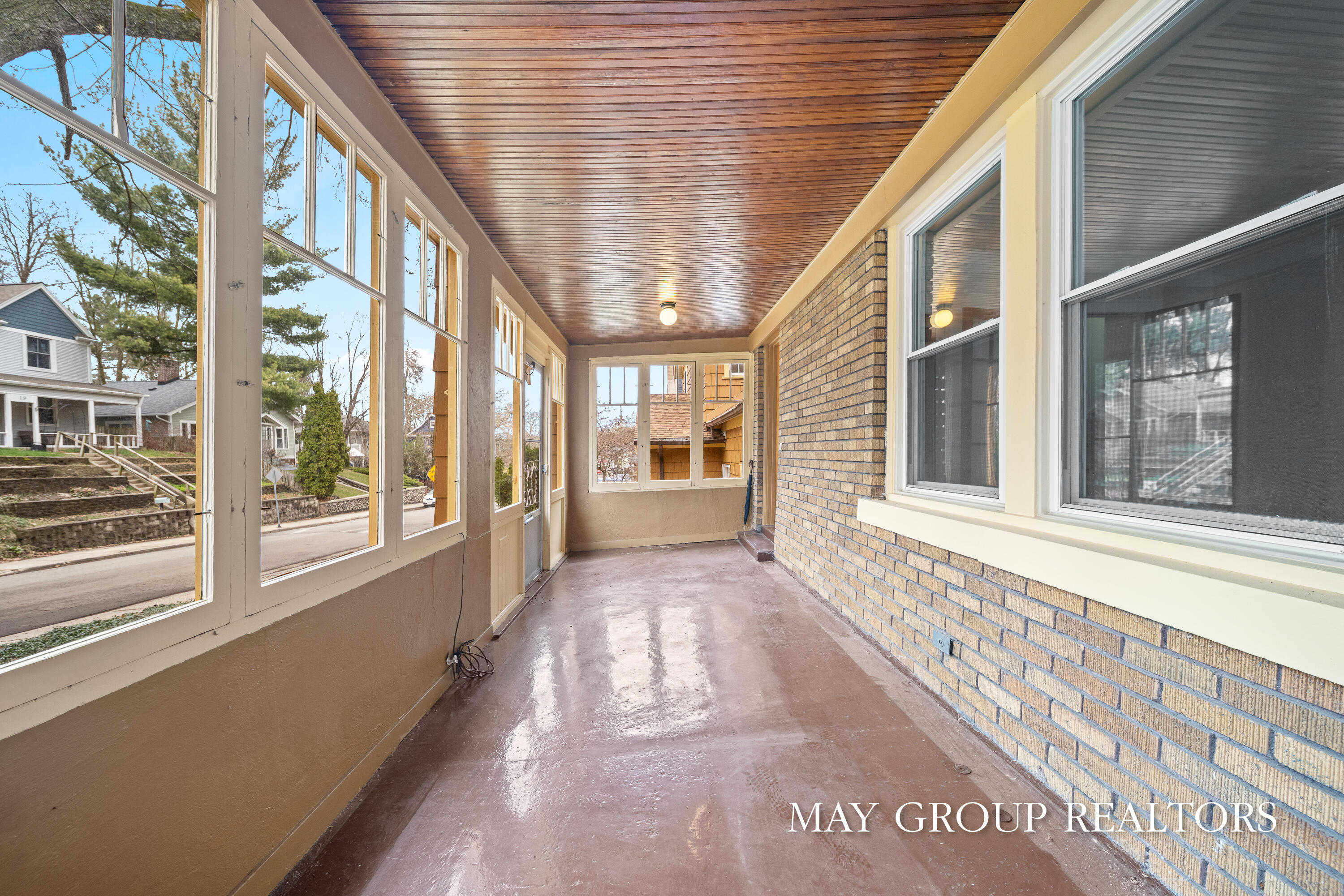 28 Benjamin Avenue SE Grand Rapids MI 49506
