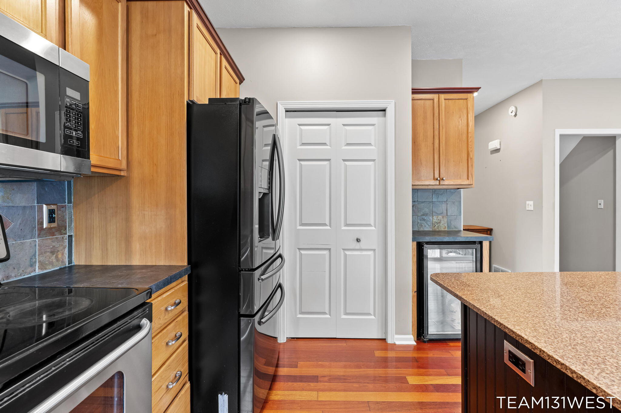 339 Sandy Court Holland MI 49424