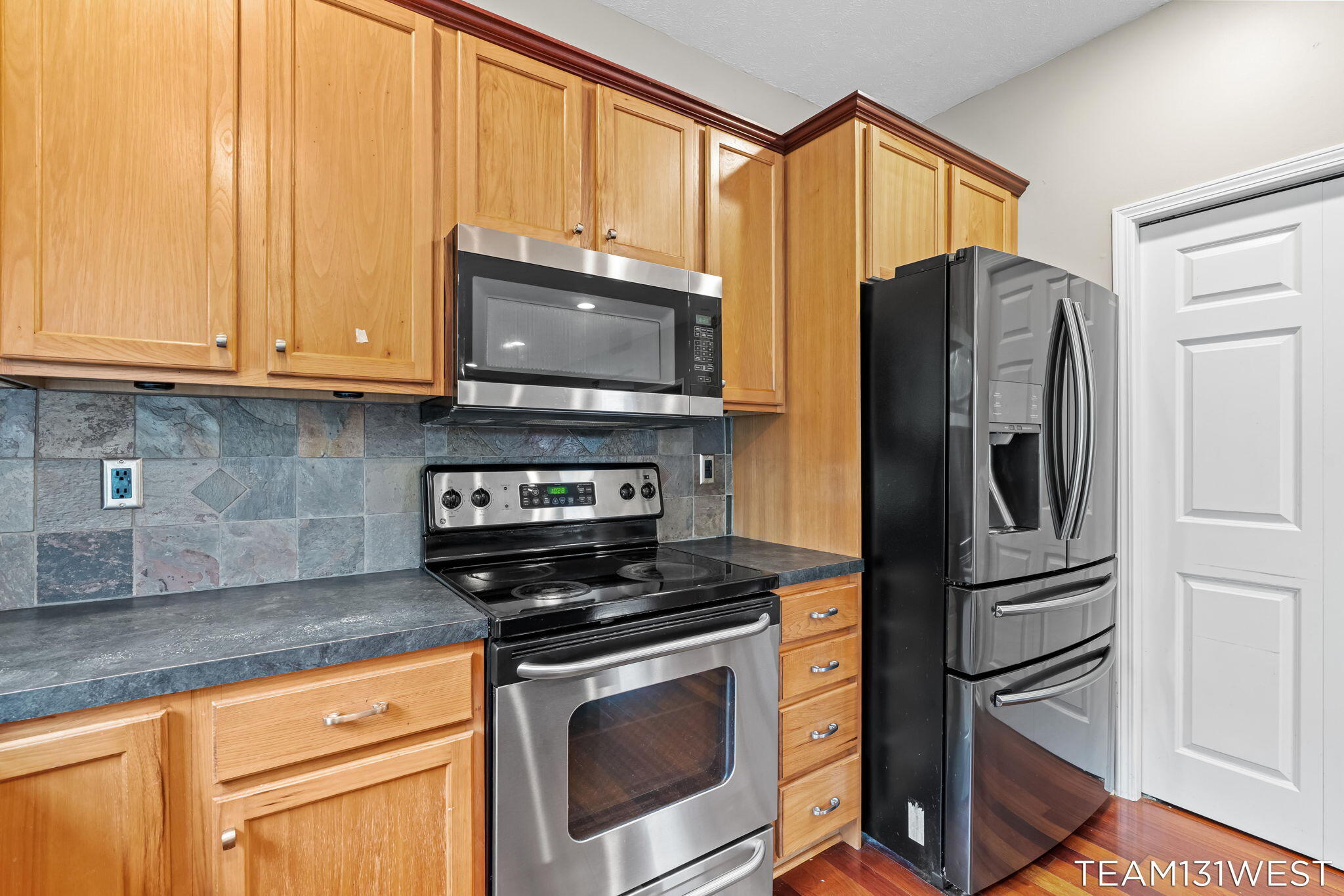 339 Sandy Court Holland MI 49424