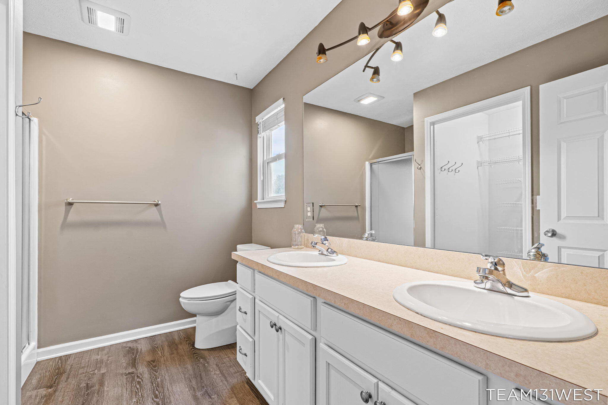 339 Sandy Court Holland MI 49424