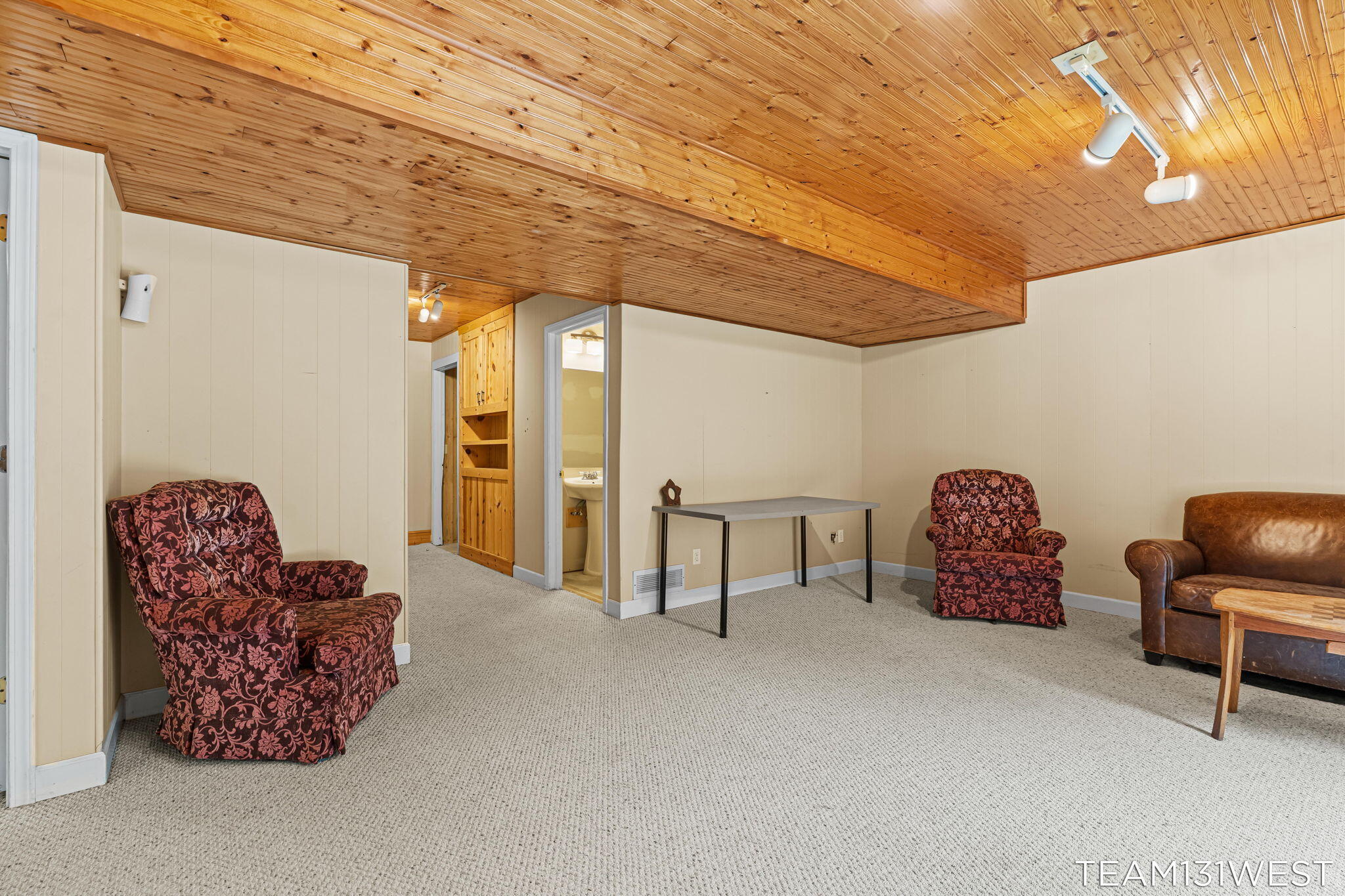 339 Sandy Court Holland MI 49424
