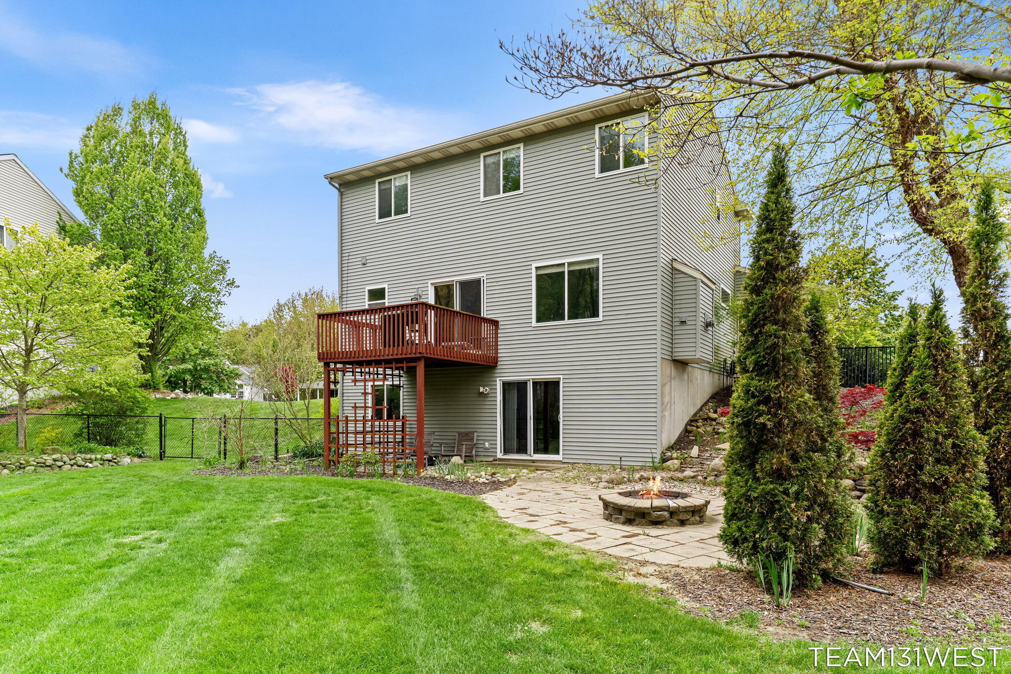339 Sandy Court Holland MI 49424