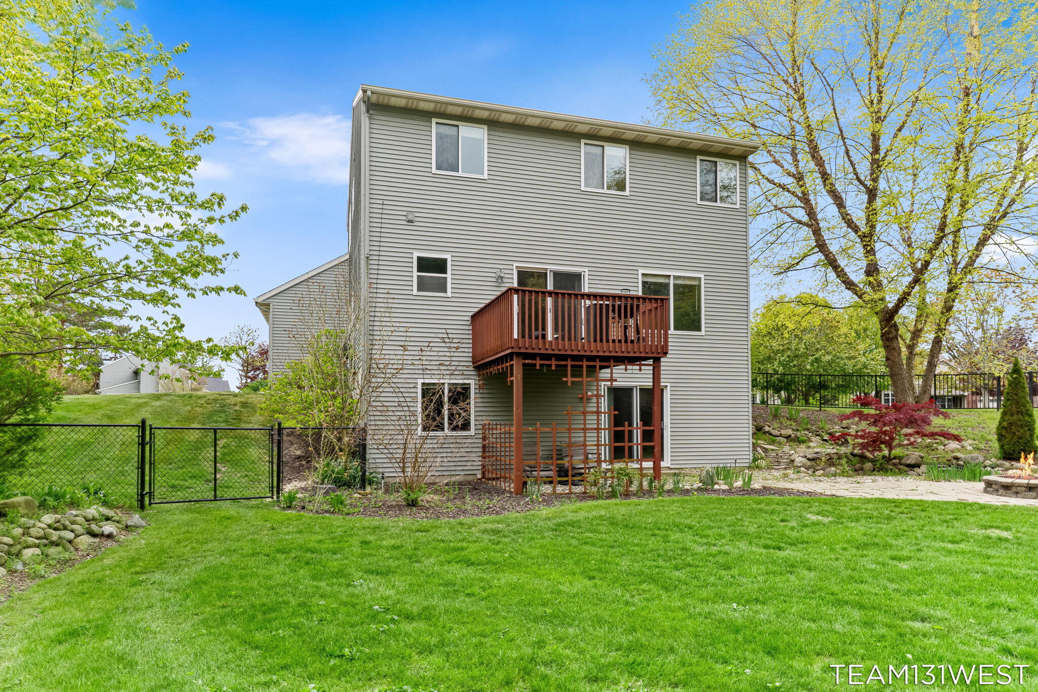 339 Sandy Court Holland MI 49424