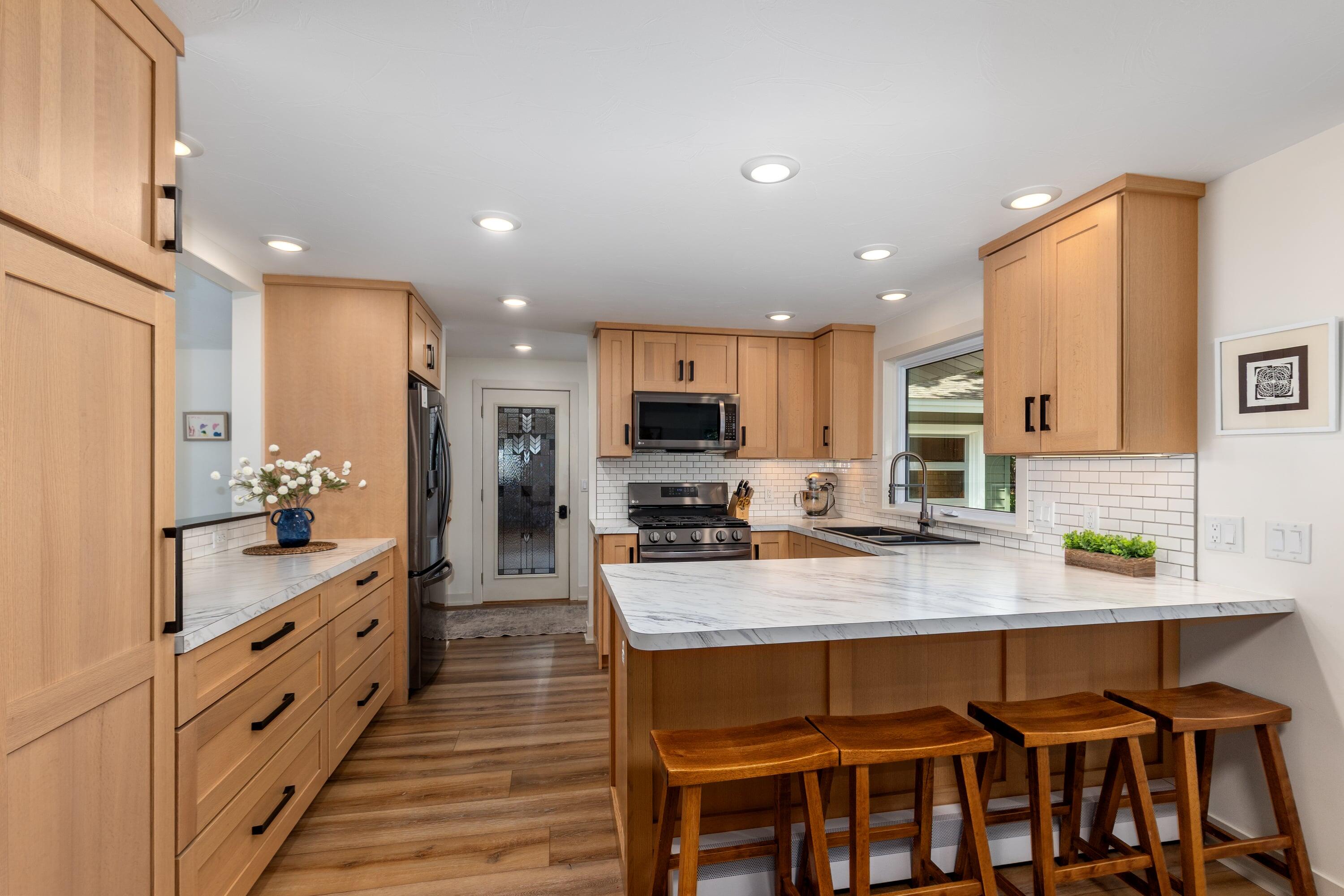 819 E Plainfield Court Zeeland MI 49464