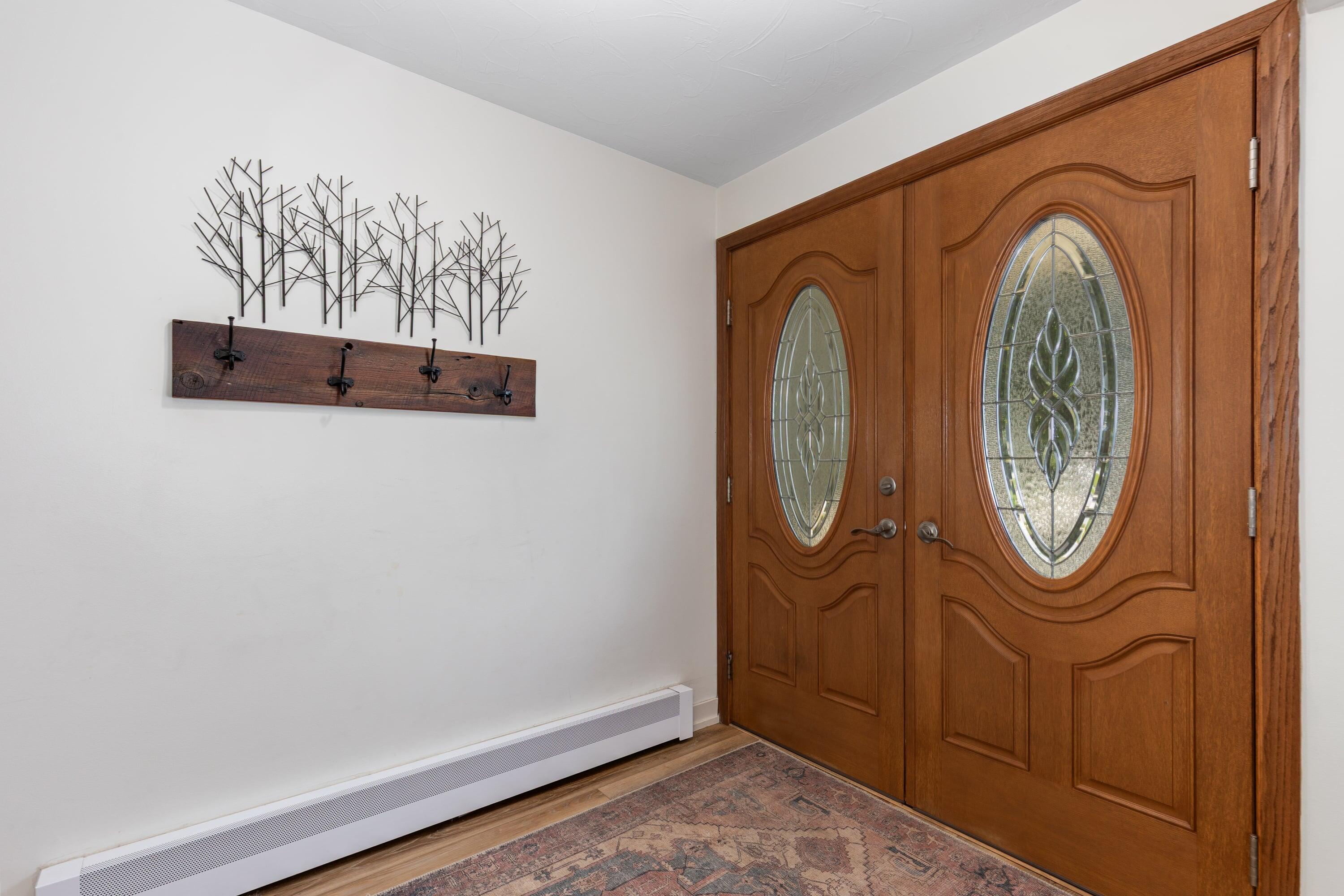 819 E Plainfield Court Zeeland MI 49464