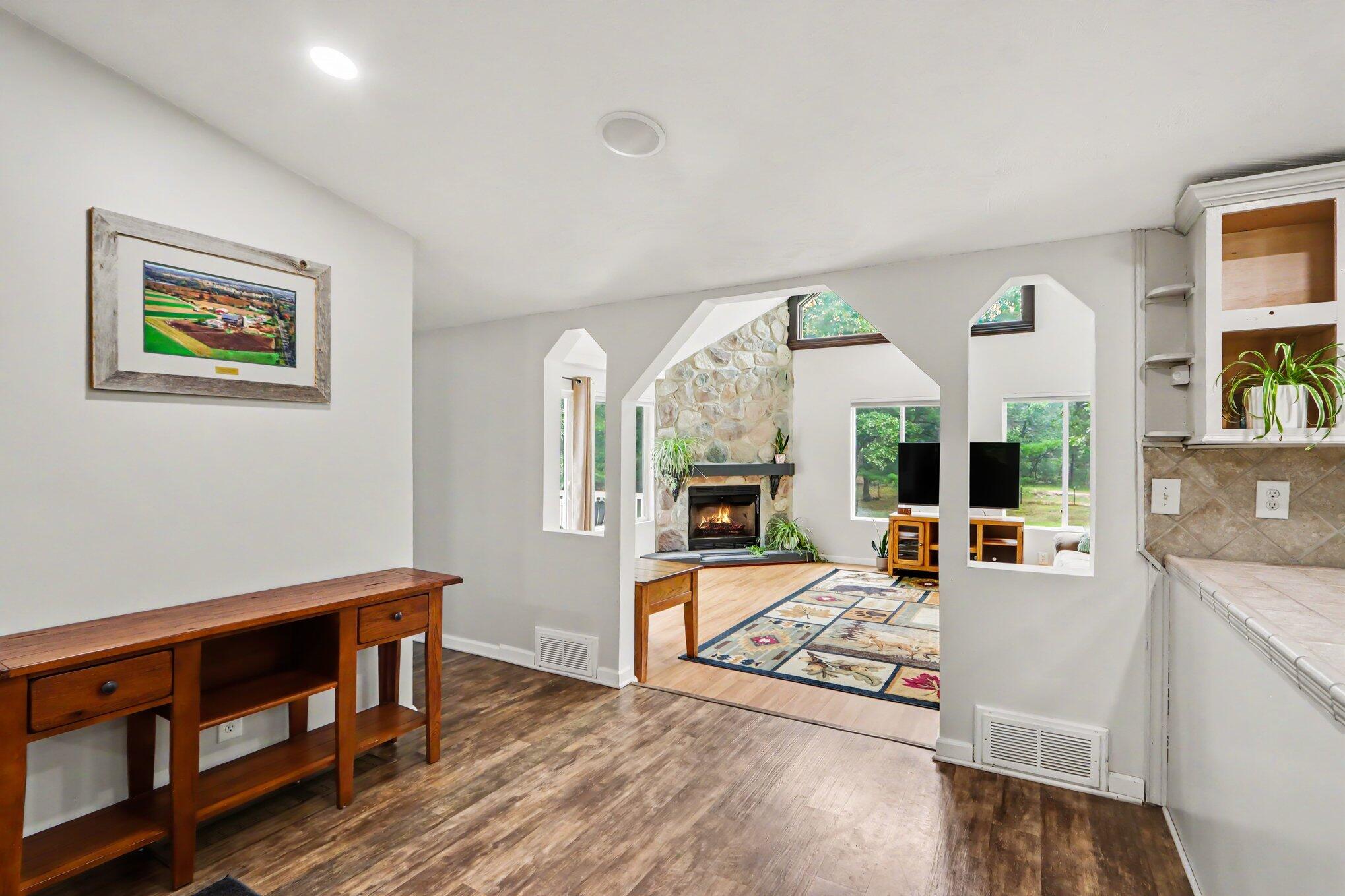 1667 Oakwood Trail Allegan MI 49010