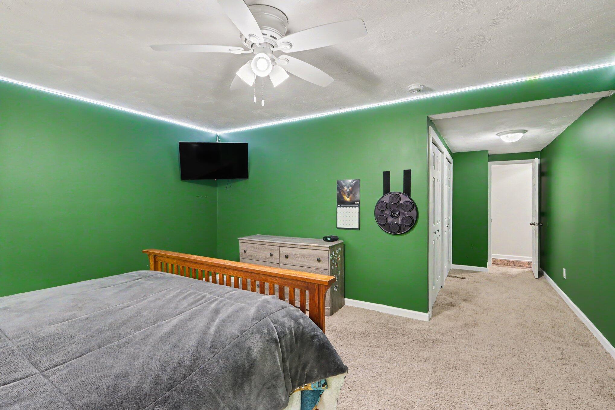 1667 Oakwood Trail Allegan MI 49010