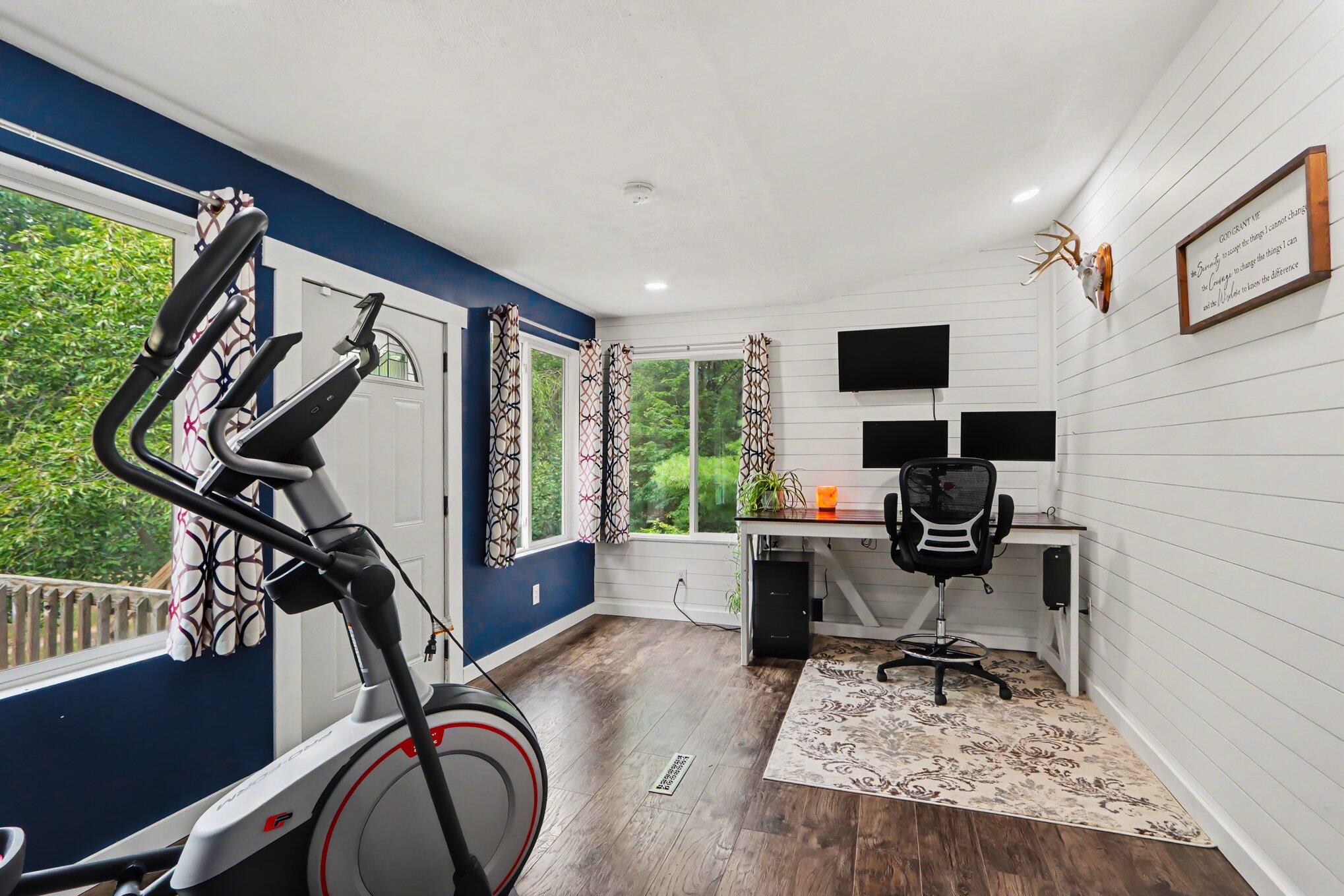1667 Oakwood Trail Allegan MI 49010