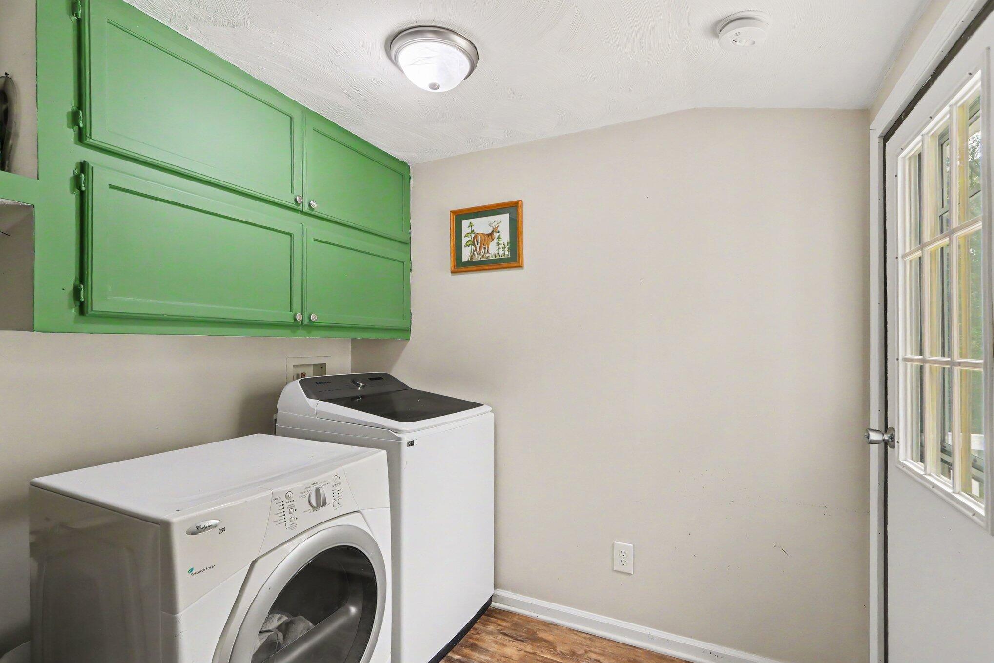 1667 Oakwood Trail Allegan MI 49010