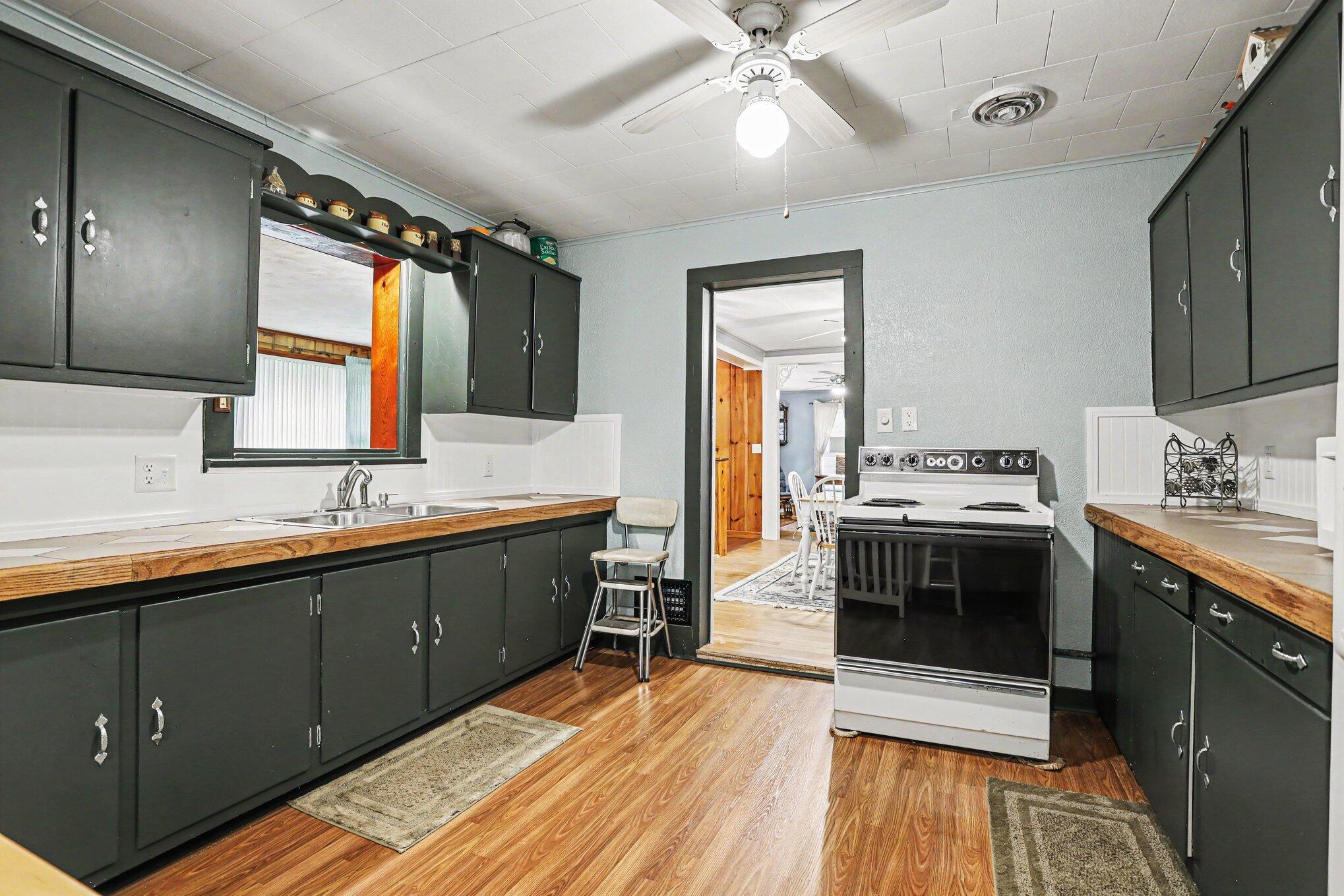 330 Catherine Court Allegan MI 49010