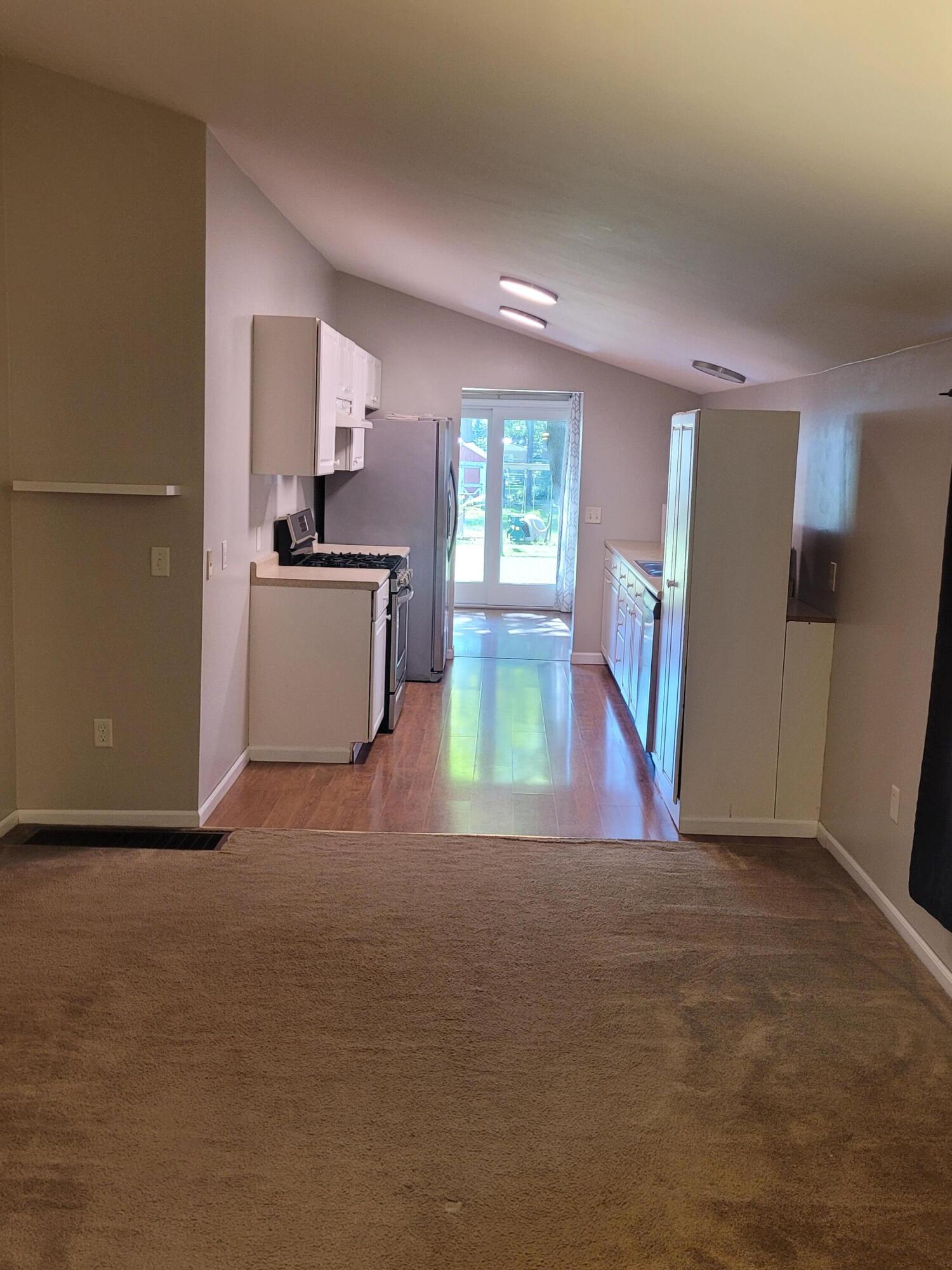 1367 E Summit Avenue Muskegon MI 49444