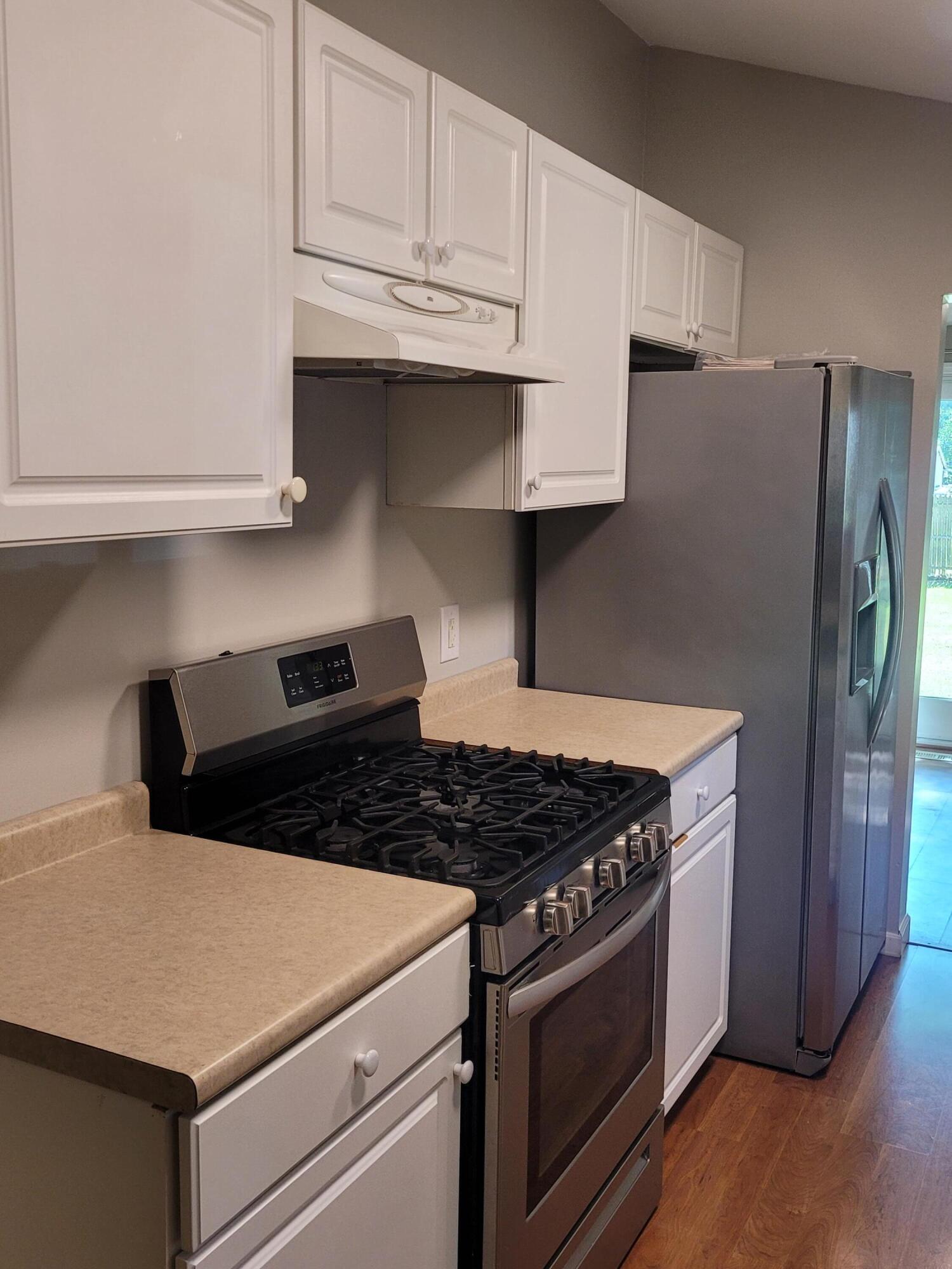 1367 E Summit Avenue Muskegon MI 49444