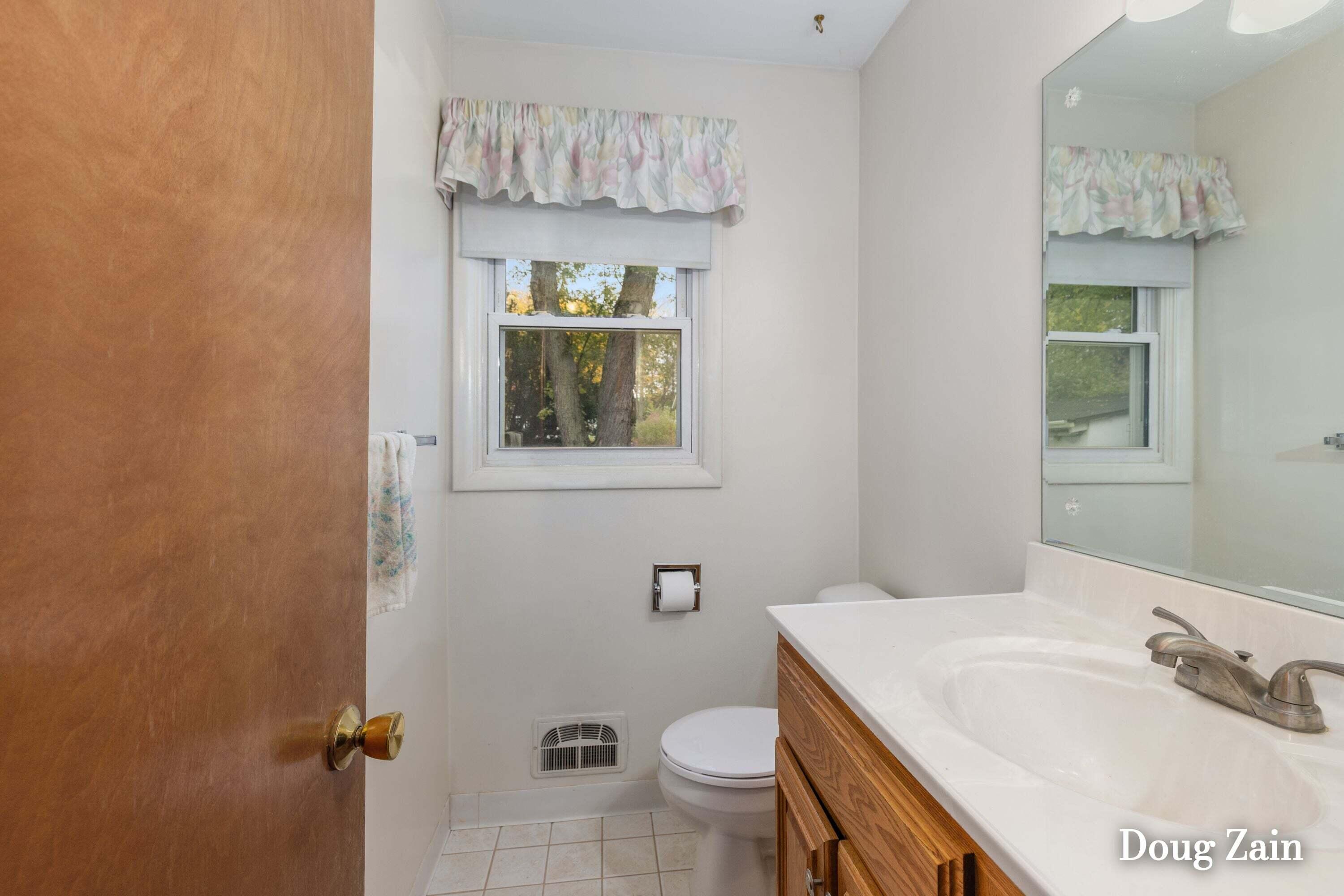 1812 Stilesgate Street SE Grand Rapids MI 49508