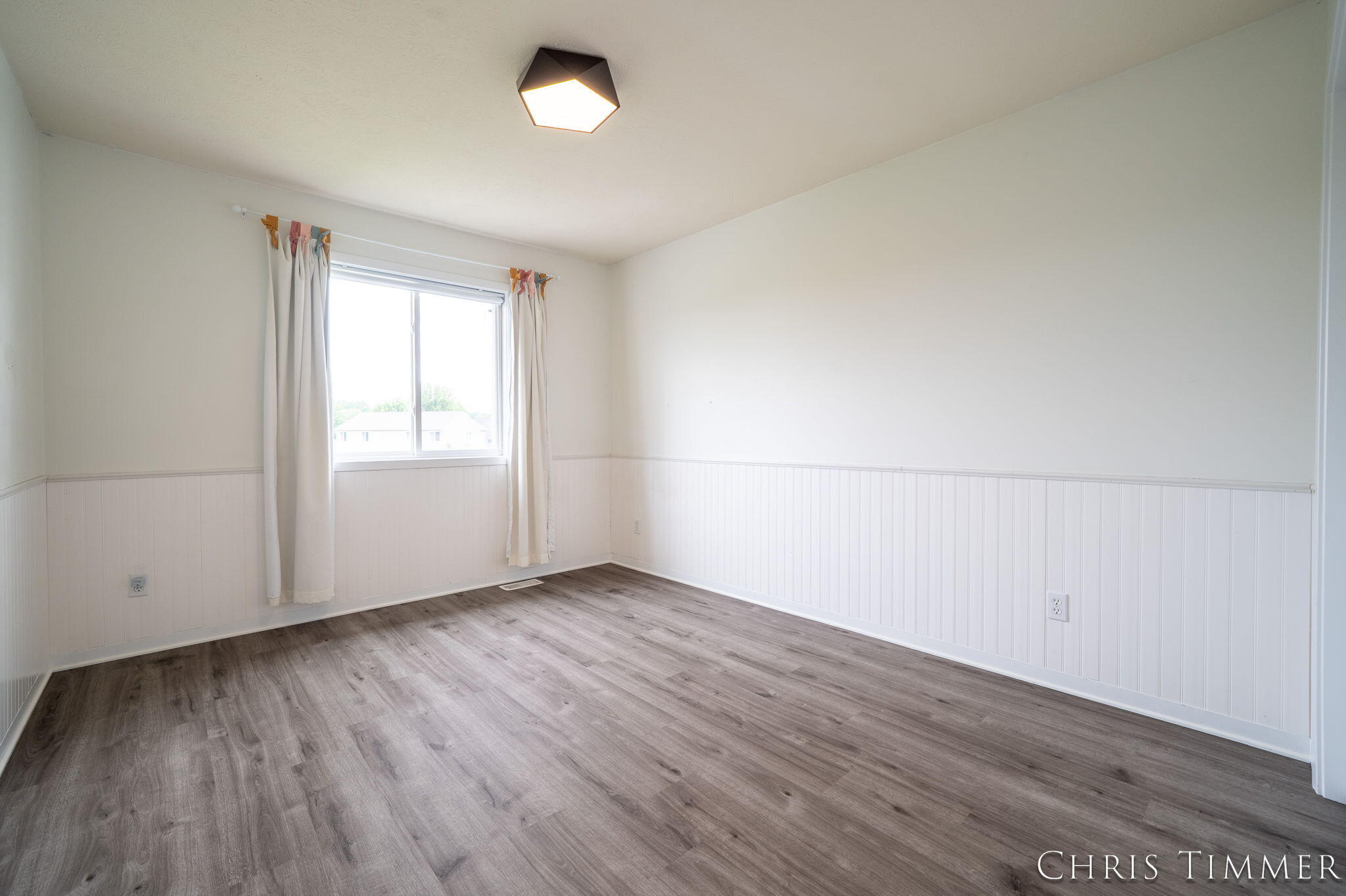 1877 Sun Park Drive Zeeland MI 49464