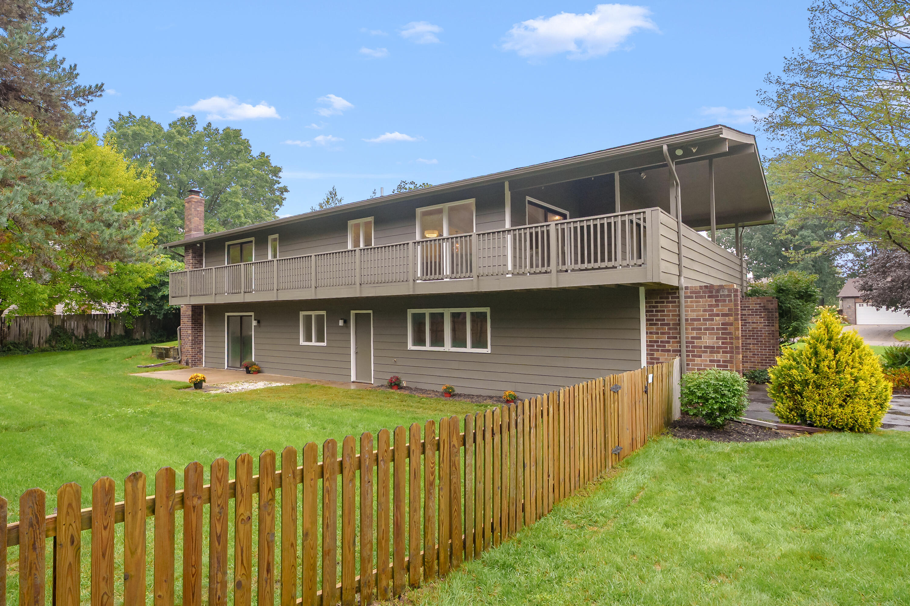5285 Burning Tree Road Kalamazoo MI 49009