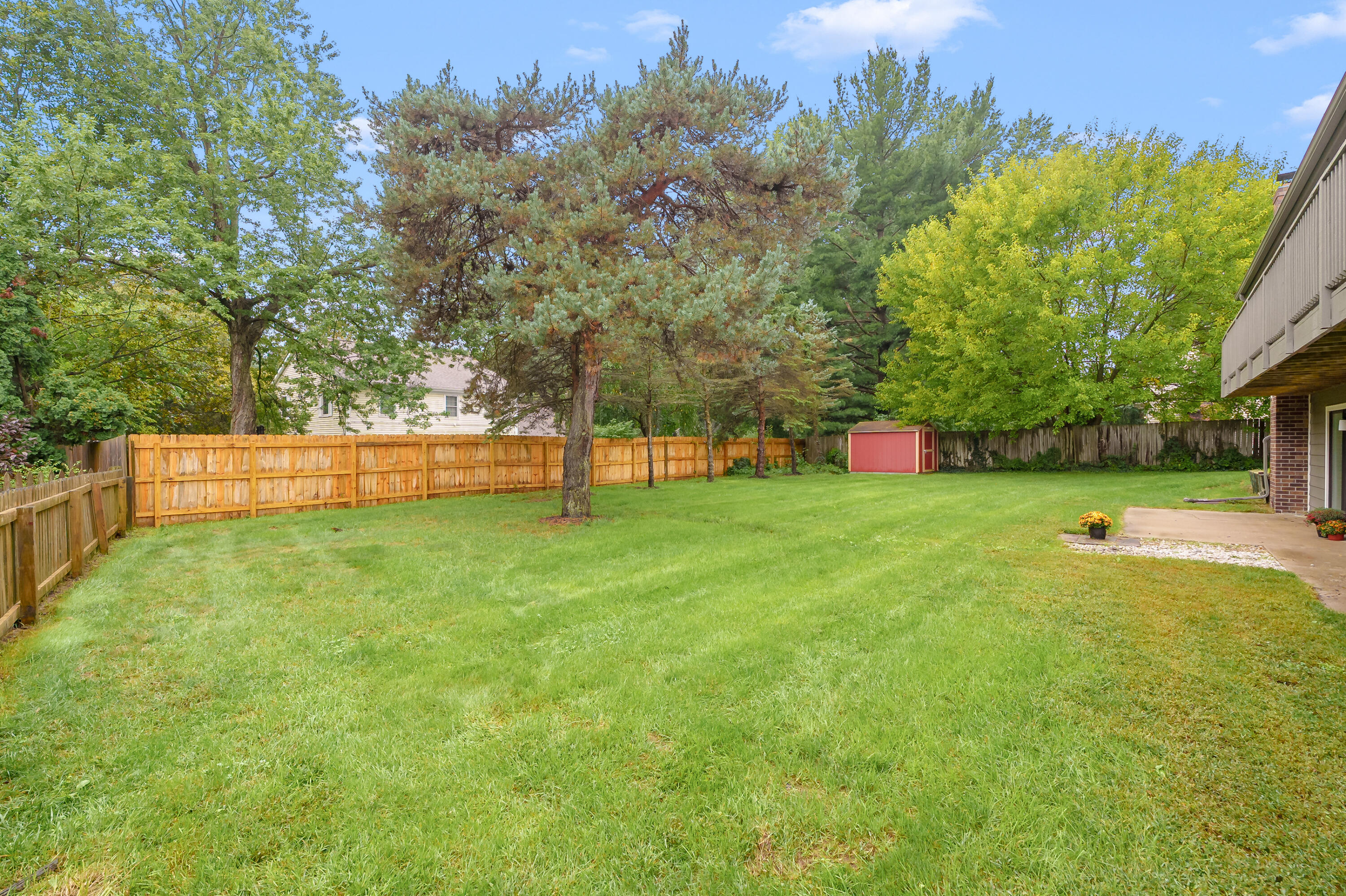 5285 Burning Tree Road Kalamazoo MI 49009