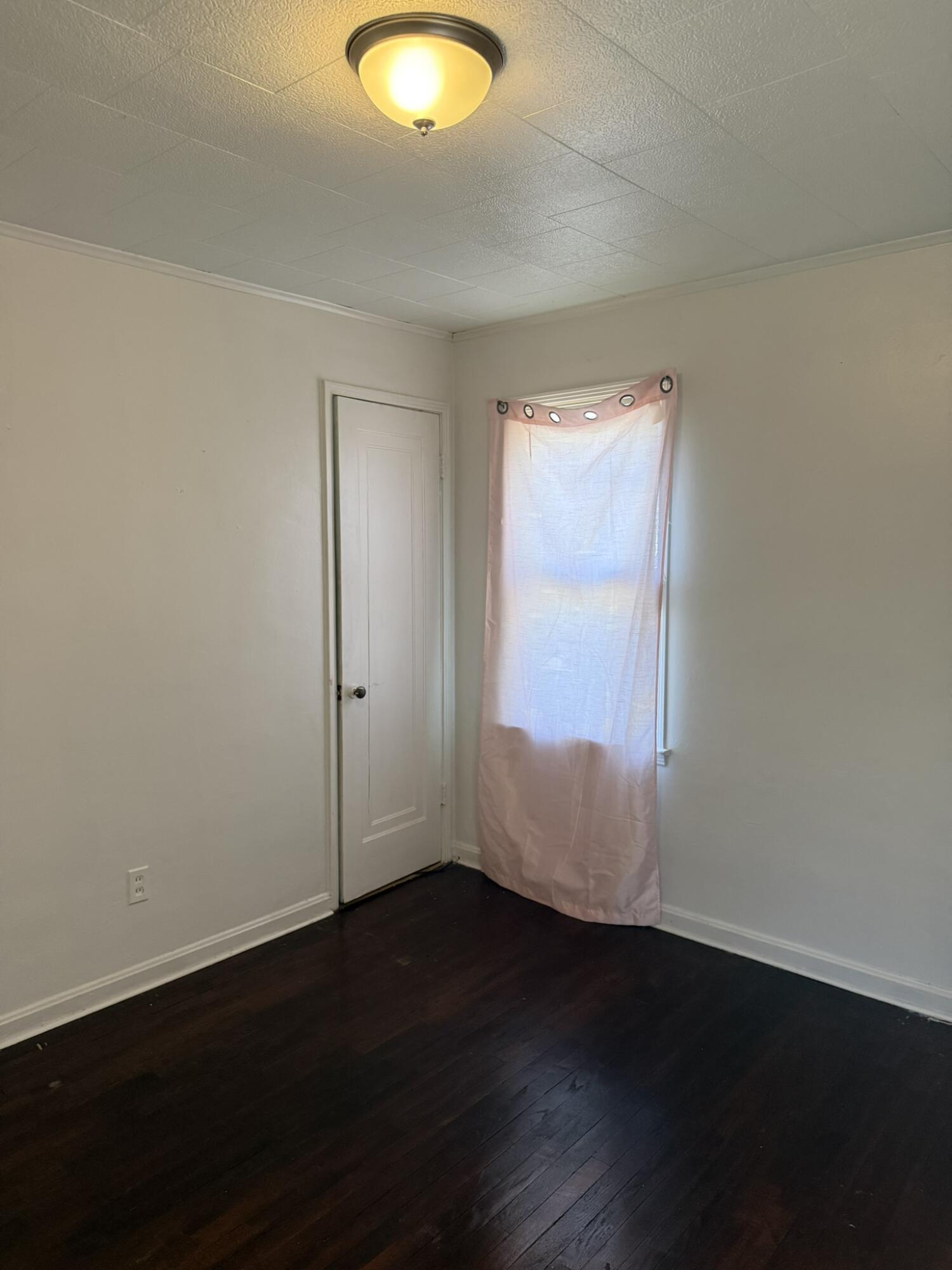 1860 Ray Street Muskegon MI 49442