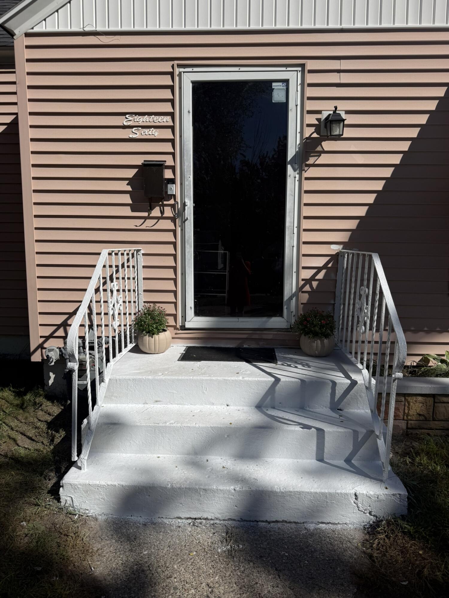 1860 Ray Street Muskegon MI 49442