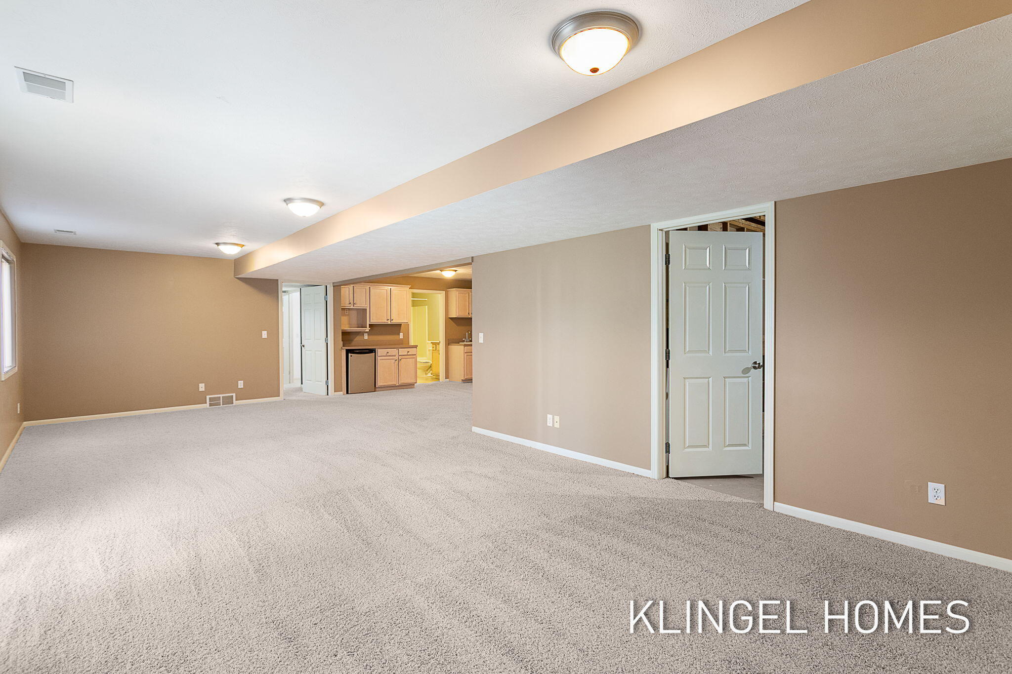 8626 Suntree Lane Zeeland MI 49464