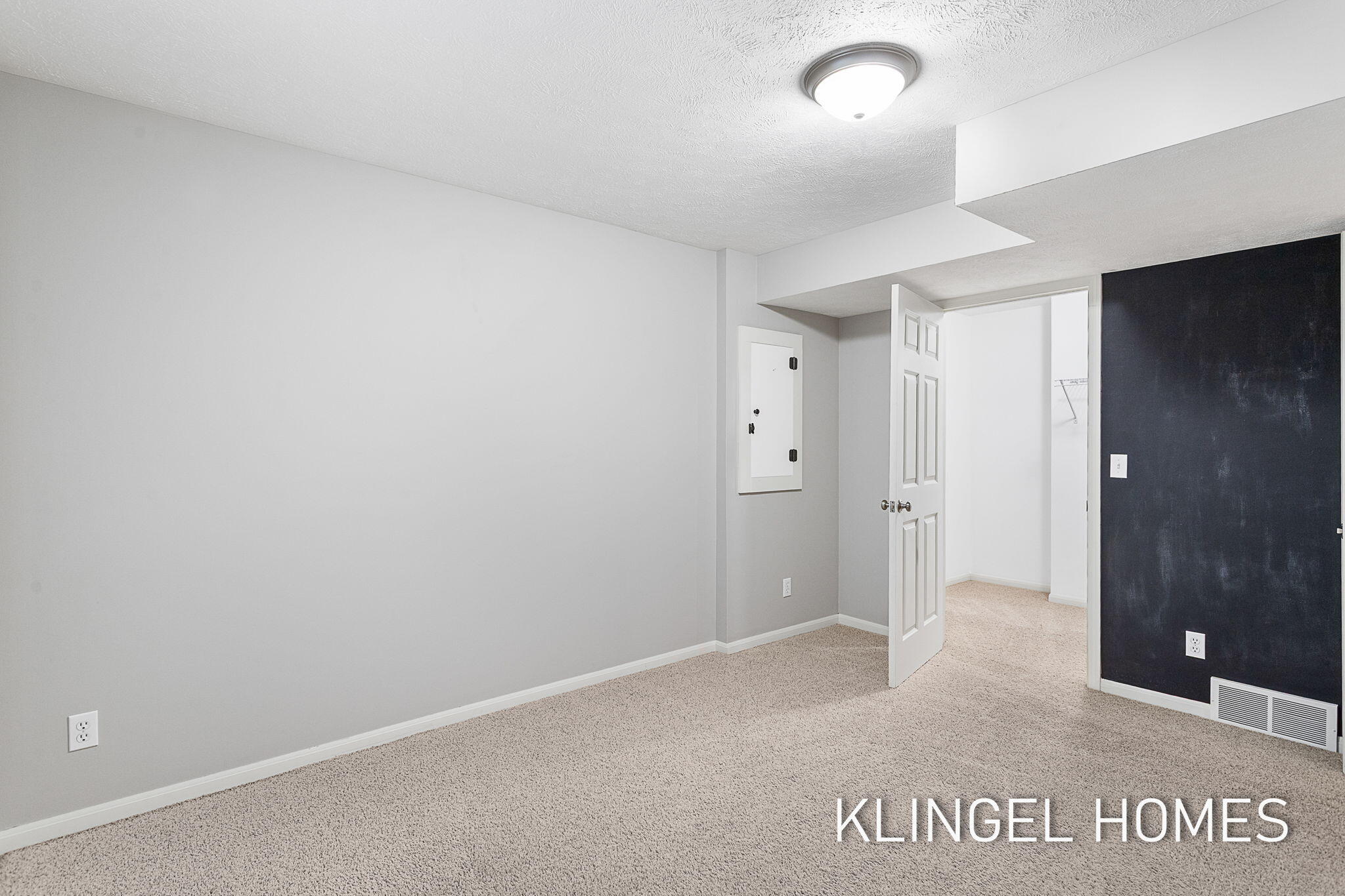 8626 Suntree Lane Zeeland MI 49464