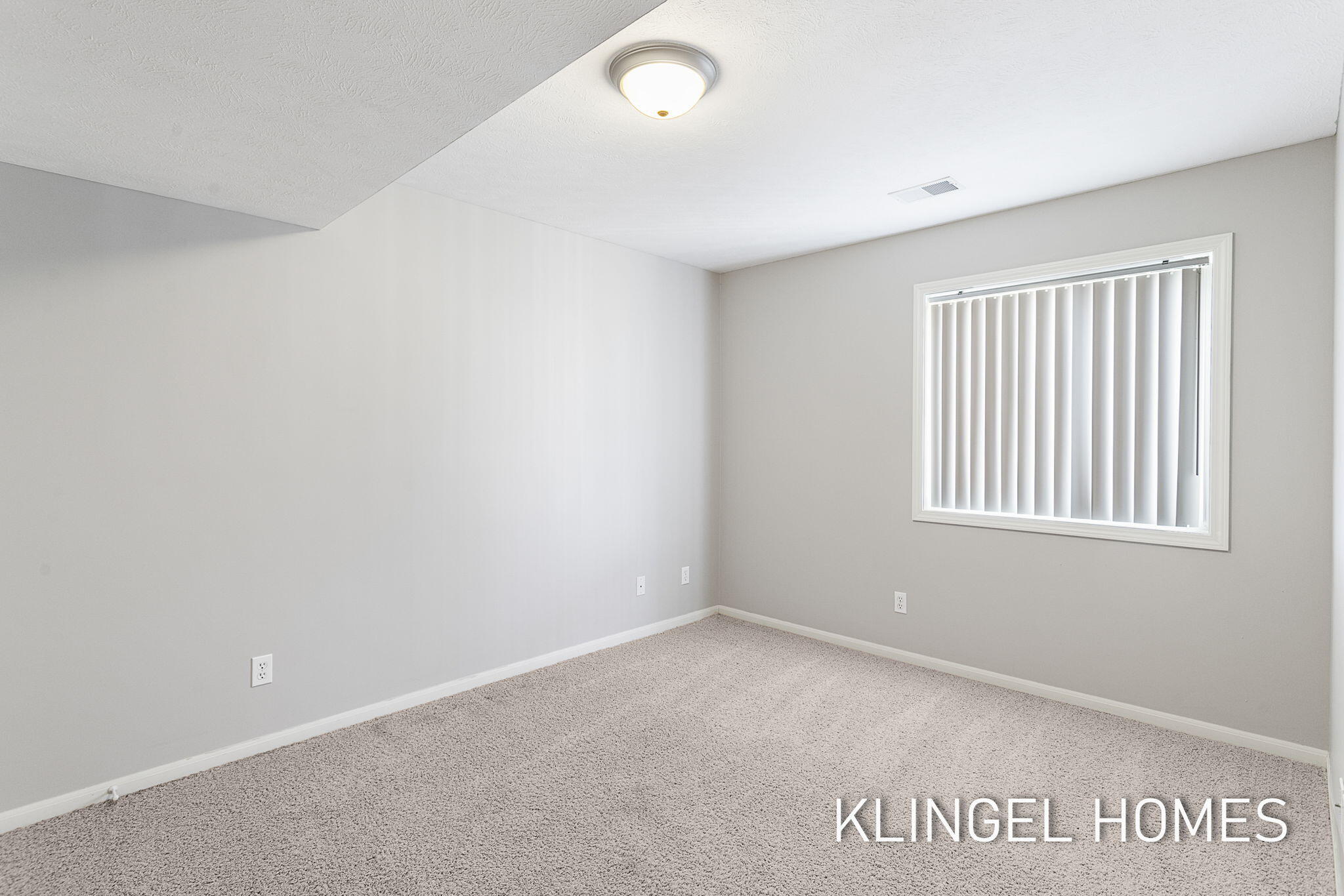 8626 Suntree Lane Zeeland MI 49464