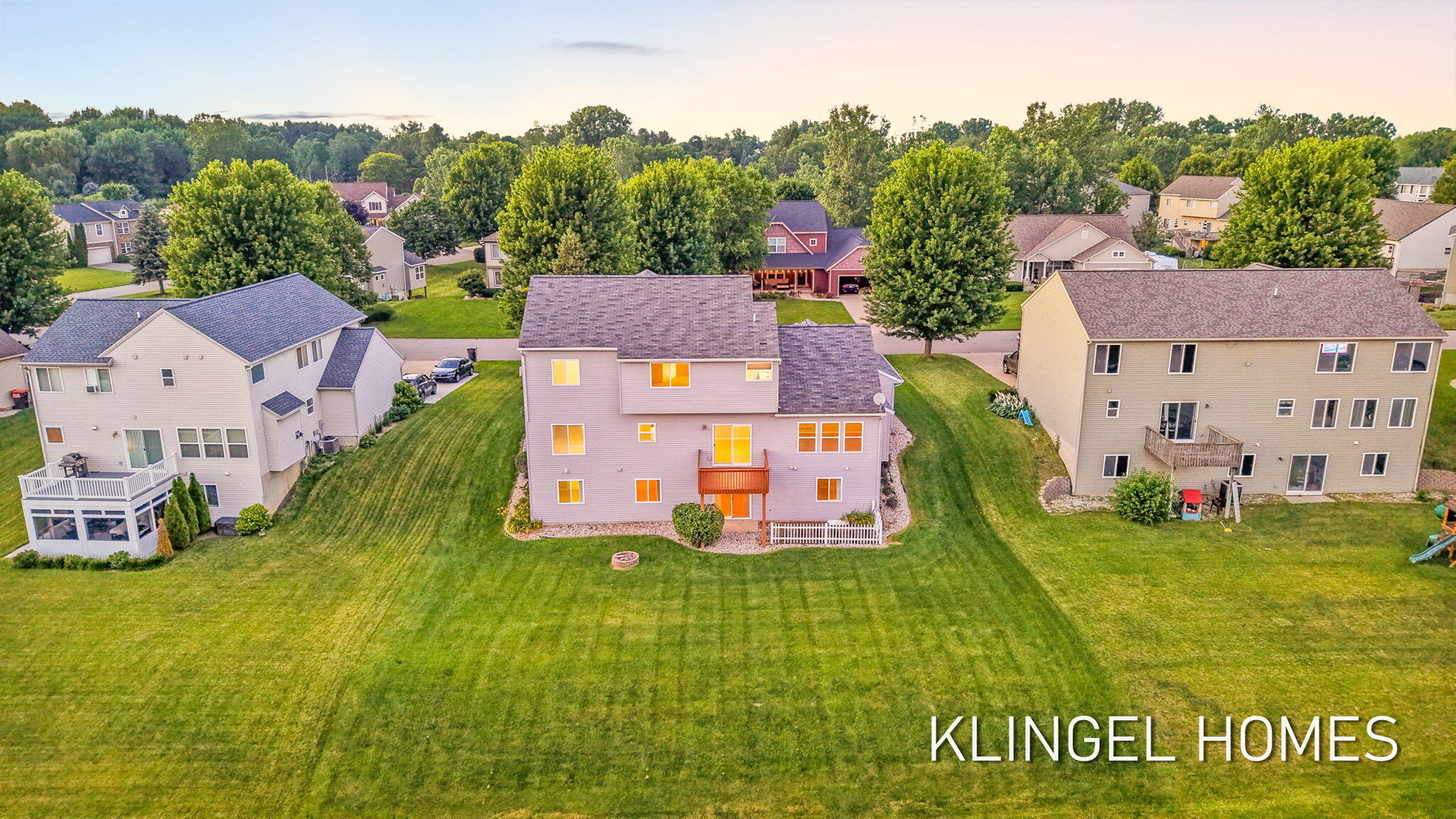 8626 Suntree Lane Zeeland MI 49464