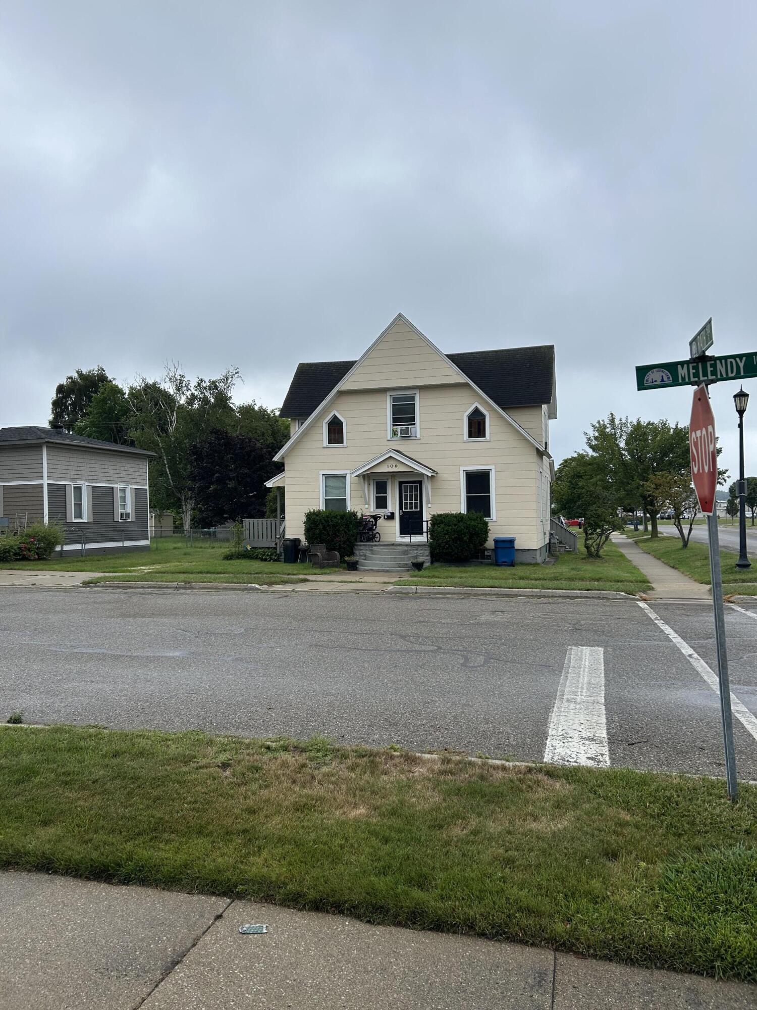 109 W Melendy Street Ludington MI 49431