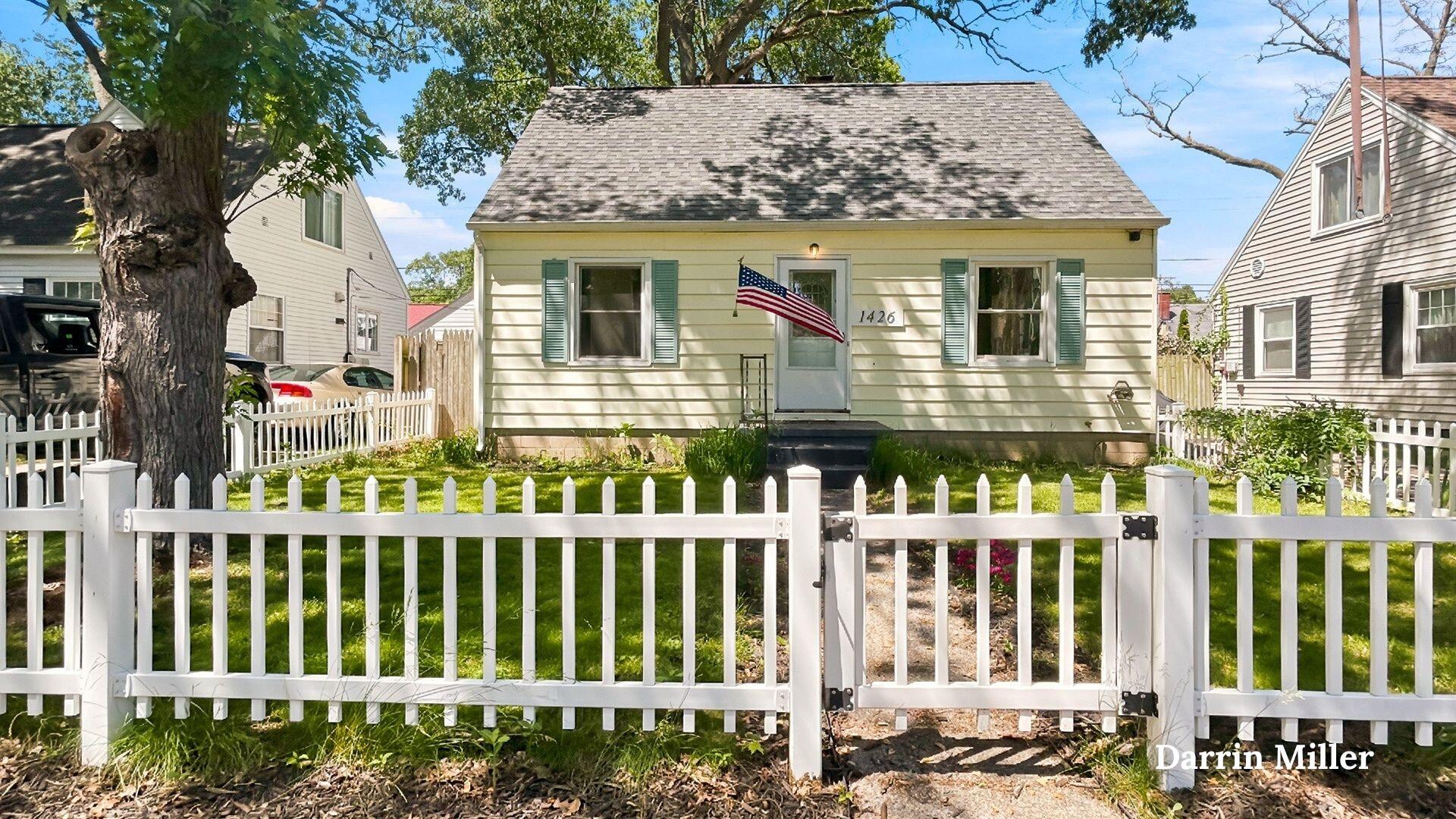 1426 Montague Avenue Muskegon MI 49441
