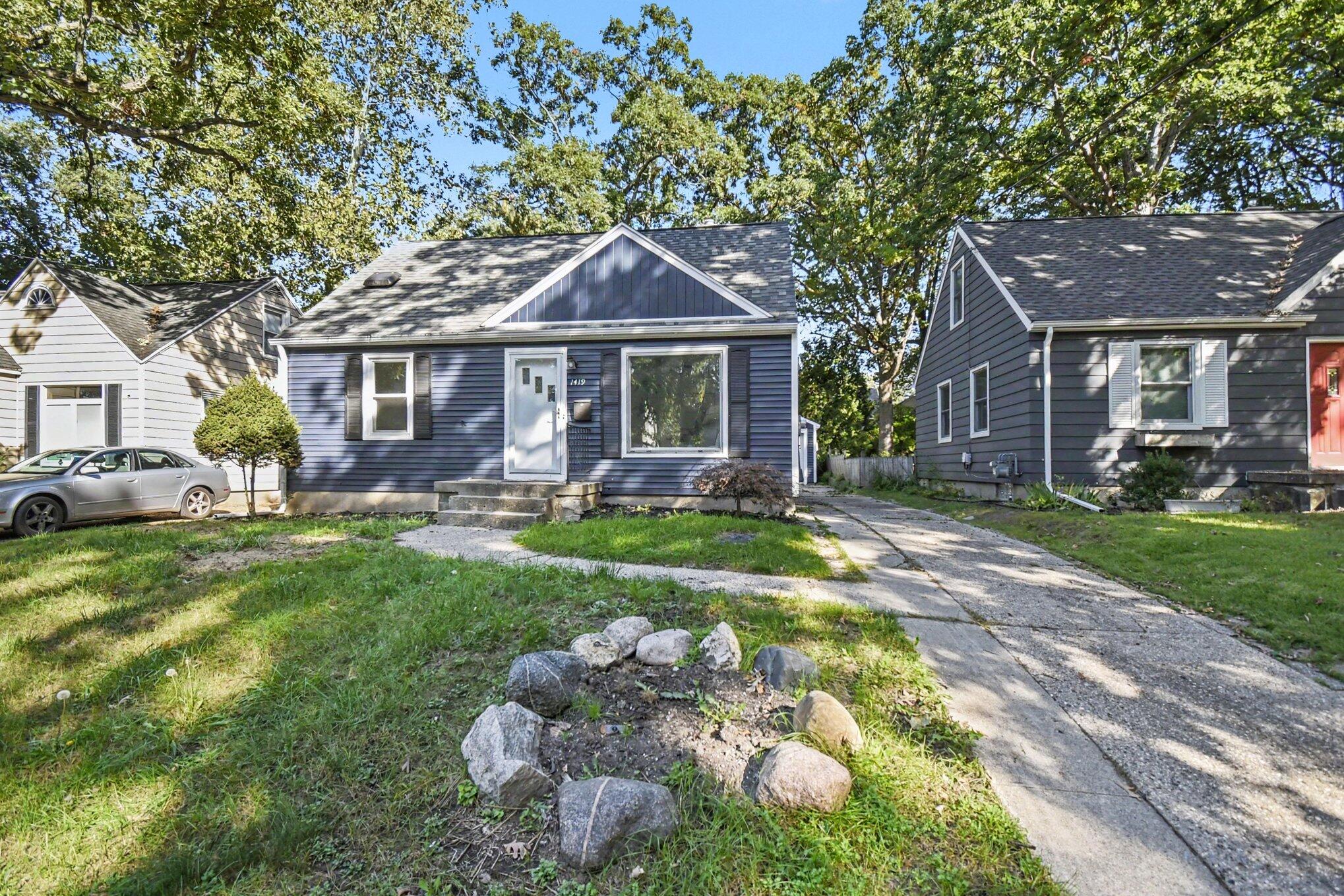 1419 Linwood Street SE Grand Rapids MI 49507