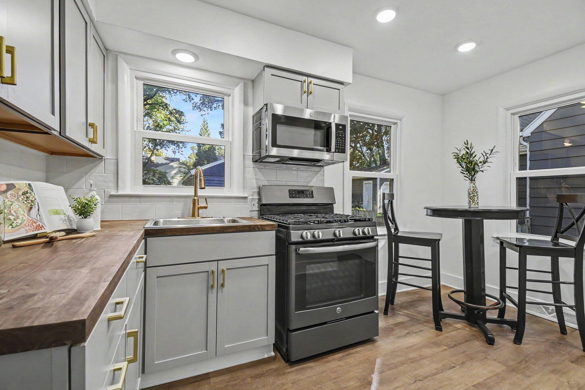 1419 Linwood Street SE Grand Rapids MI 49507