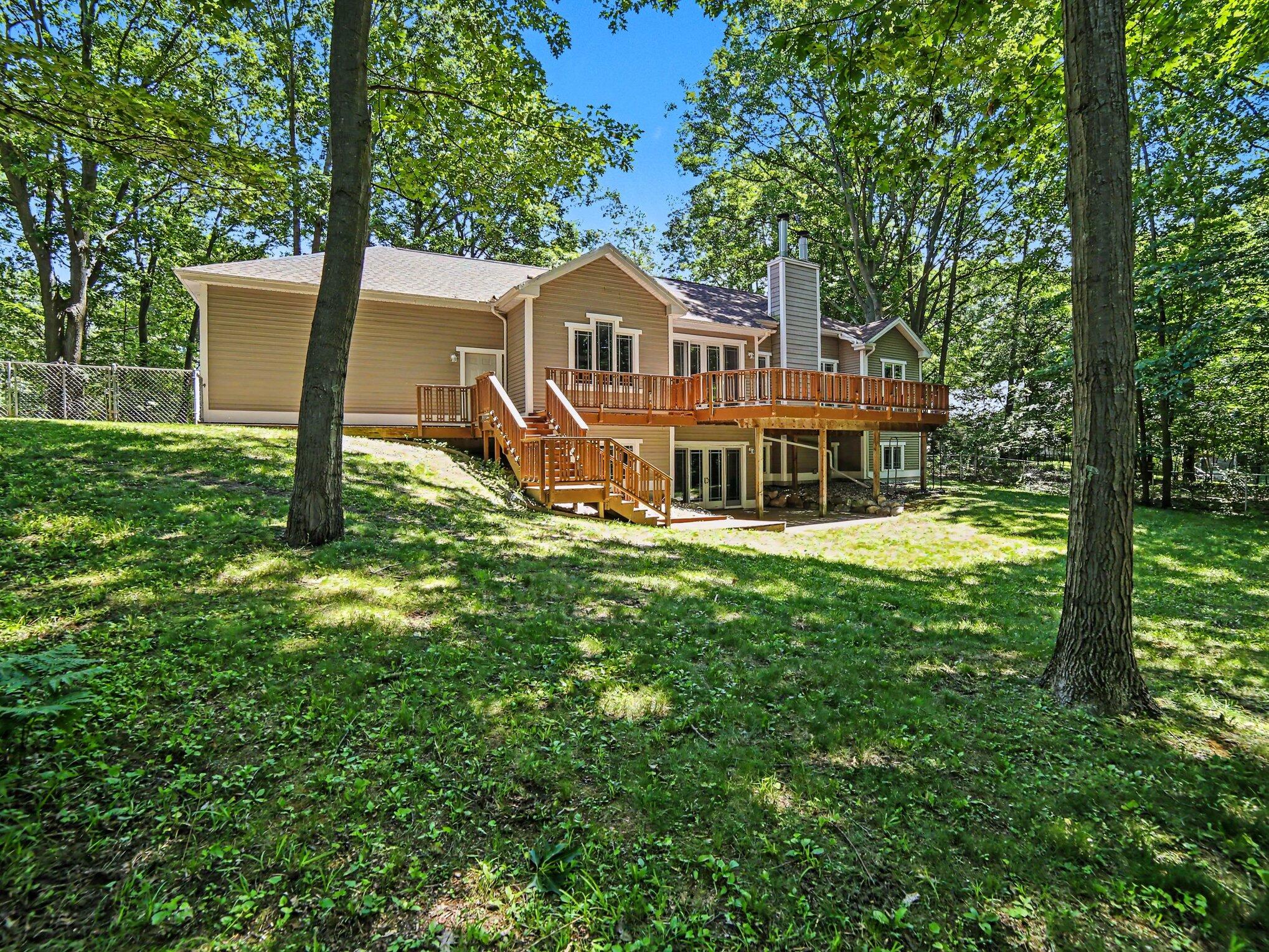 1561 N Wooded Lake Drive Ludington MI 49431